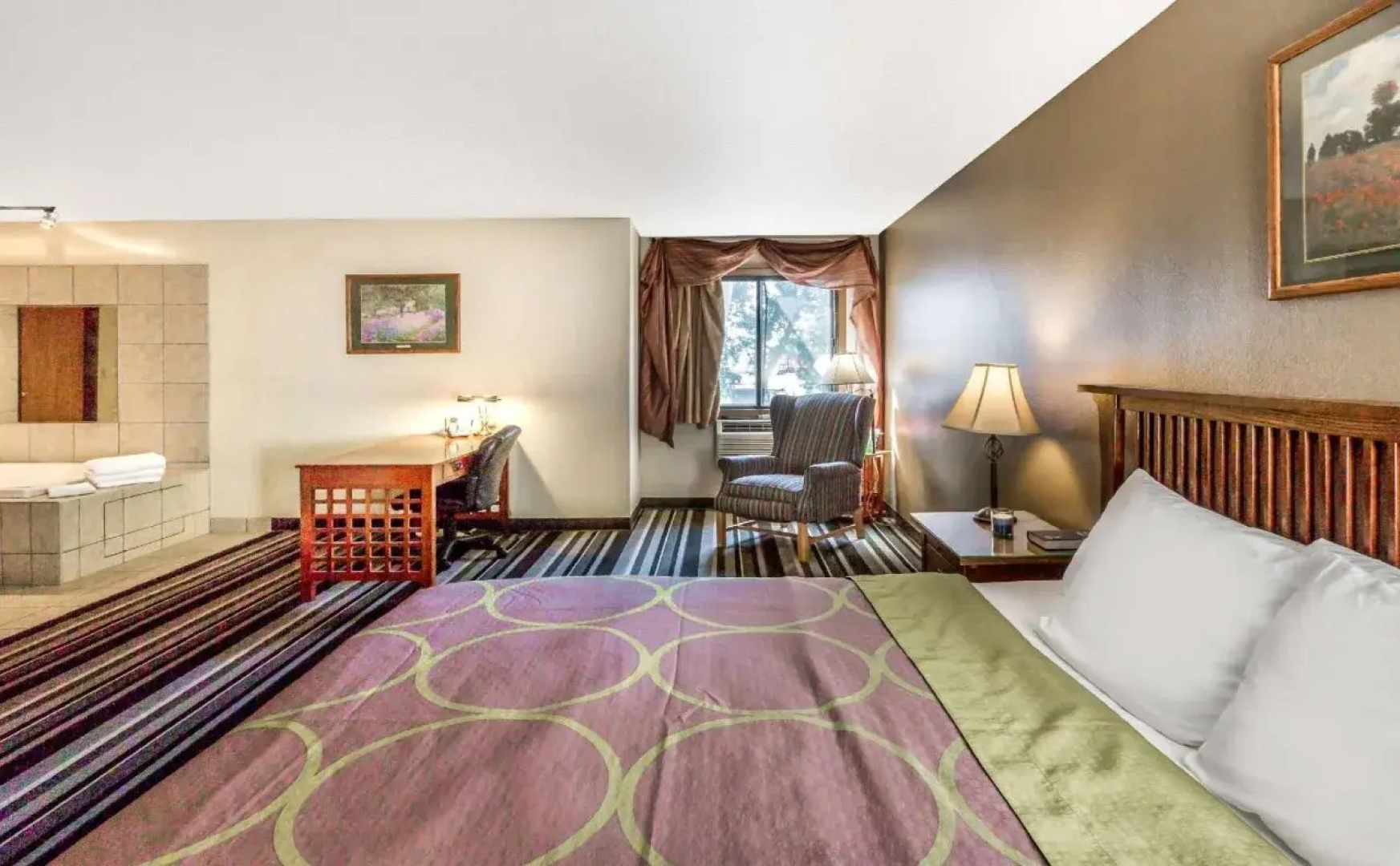 Super 8 by Wyndham Airport I90