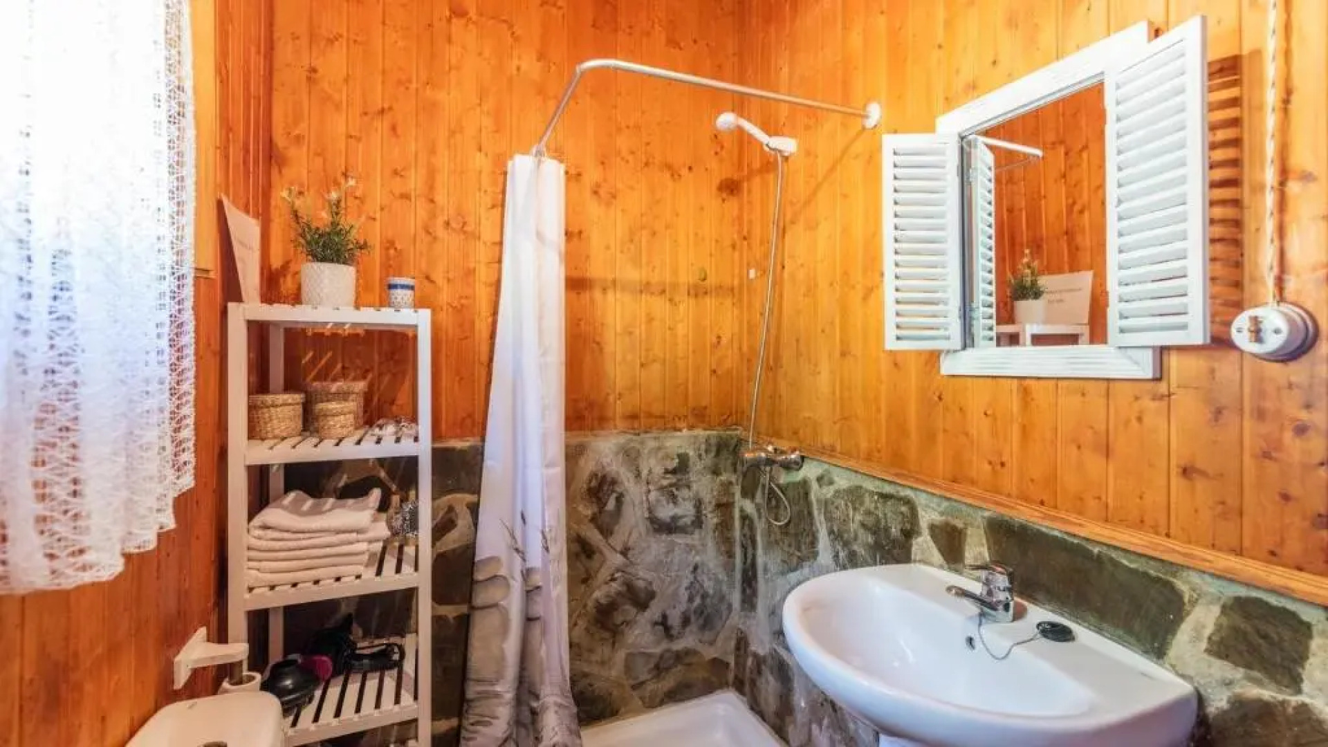 Casa Hornillos Alozaina by Ruralidays