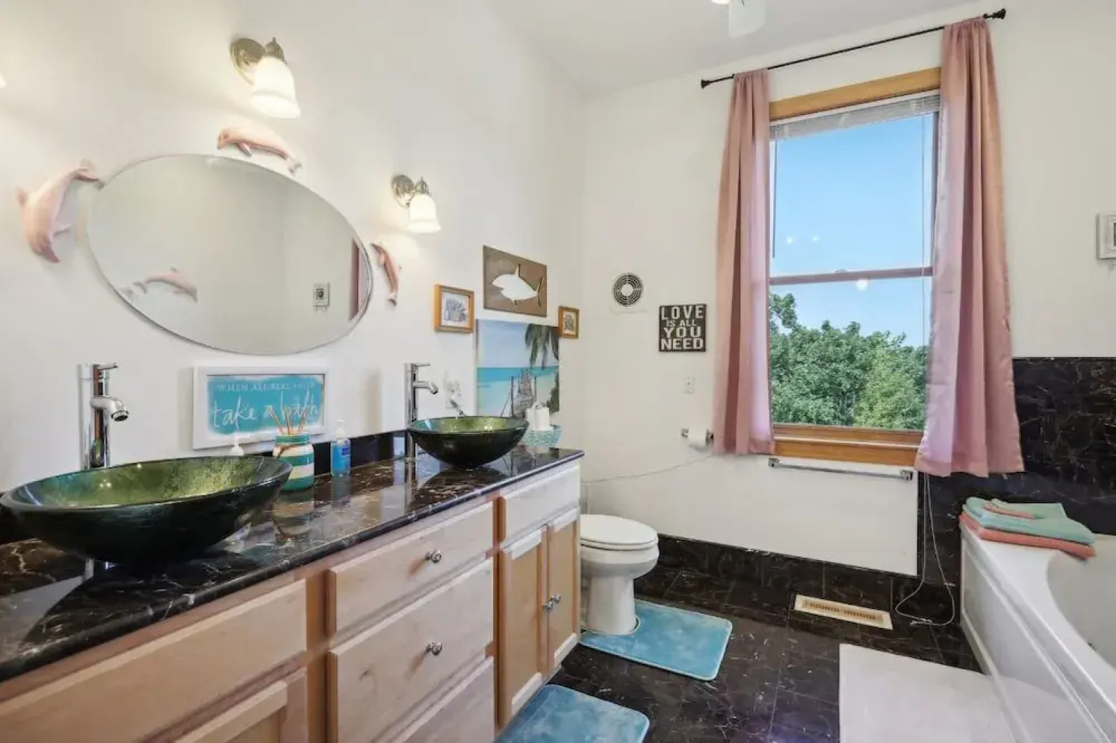 The Starlight Tower Ocean Breeze Suite 1 Bedroom Apartment Hotel by RedAwning