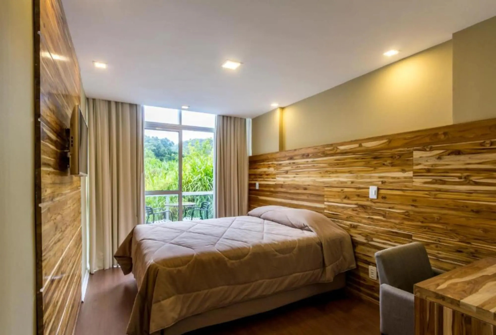 Hotel Petropolis Inn