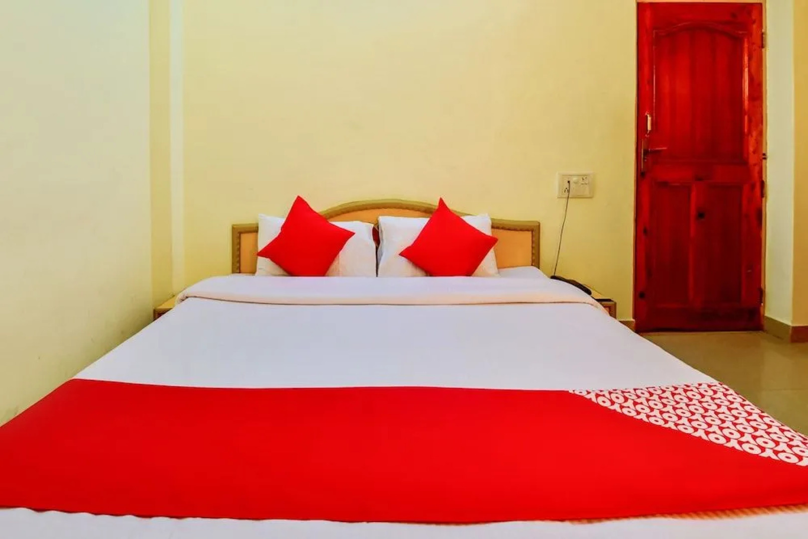 Oyo 29302 Besillio Grand Hotel