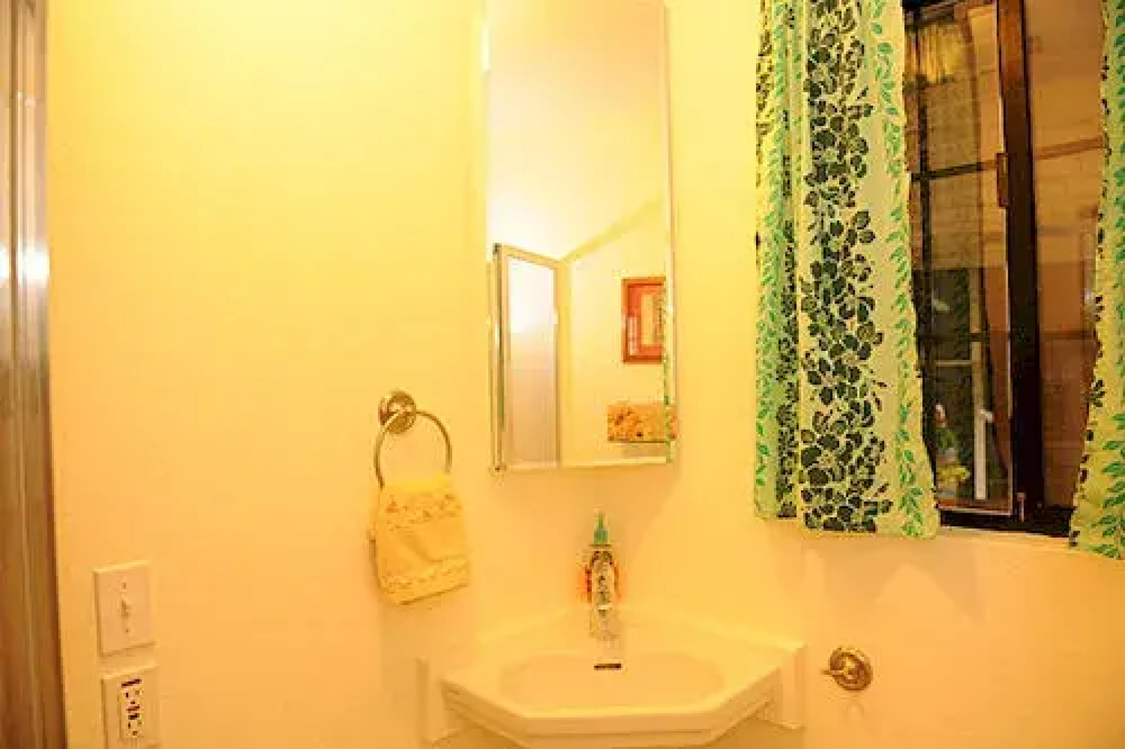 Hale Moana Bed & Breakfast