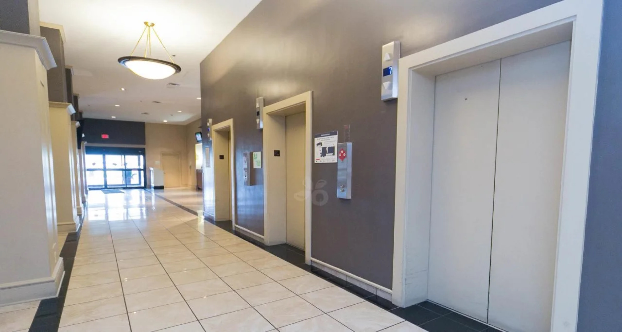 Adam's Mark Hotel & Conference Center