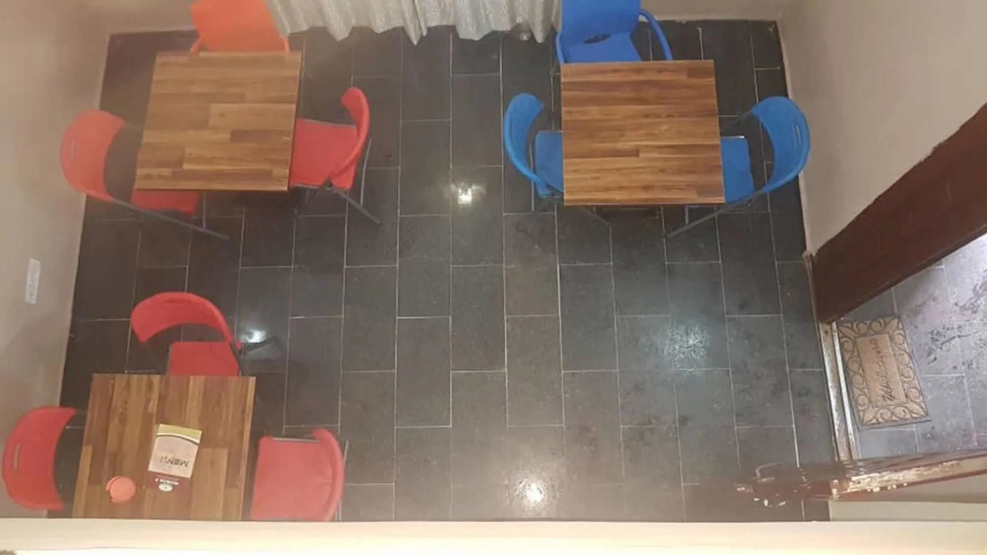 Momak 6 Hotel & Suites