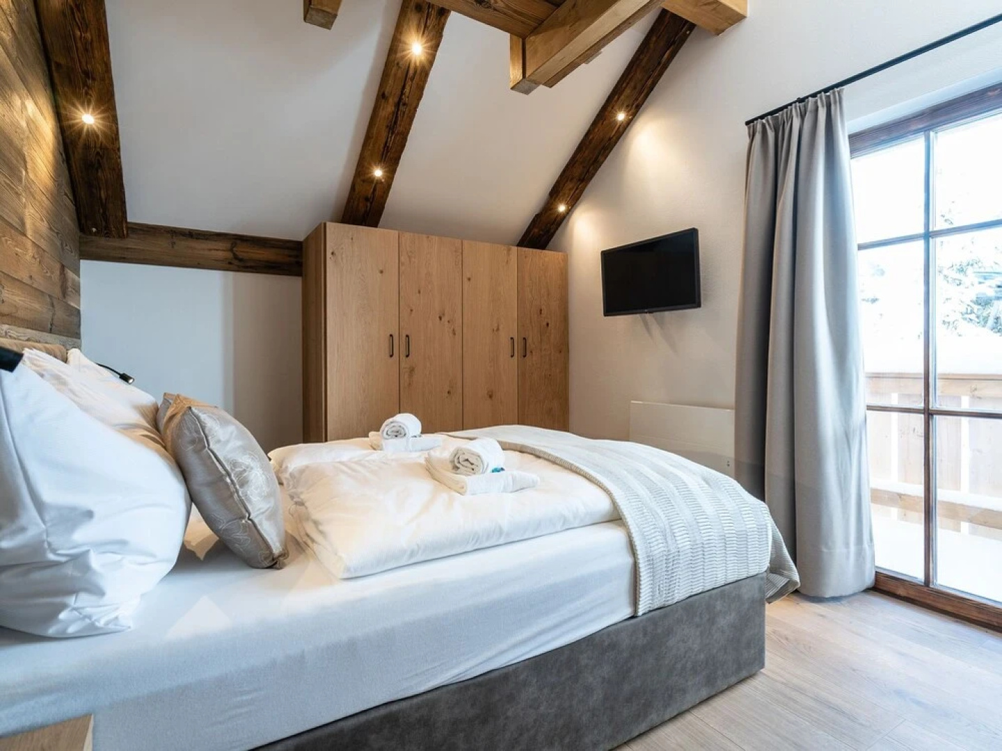 Luxurious Chalet in Katschberghöhe With Balcony