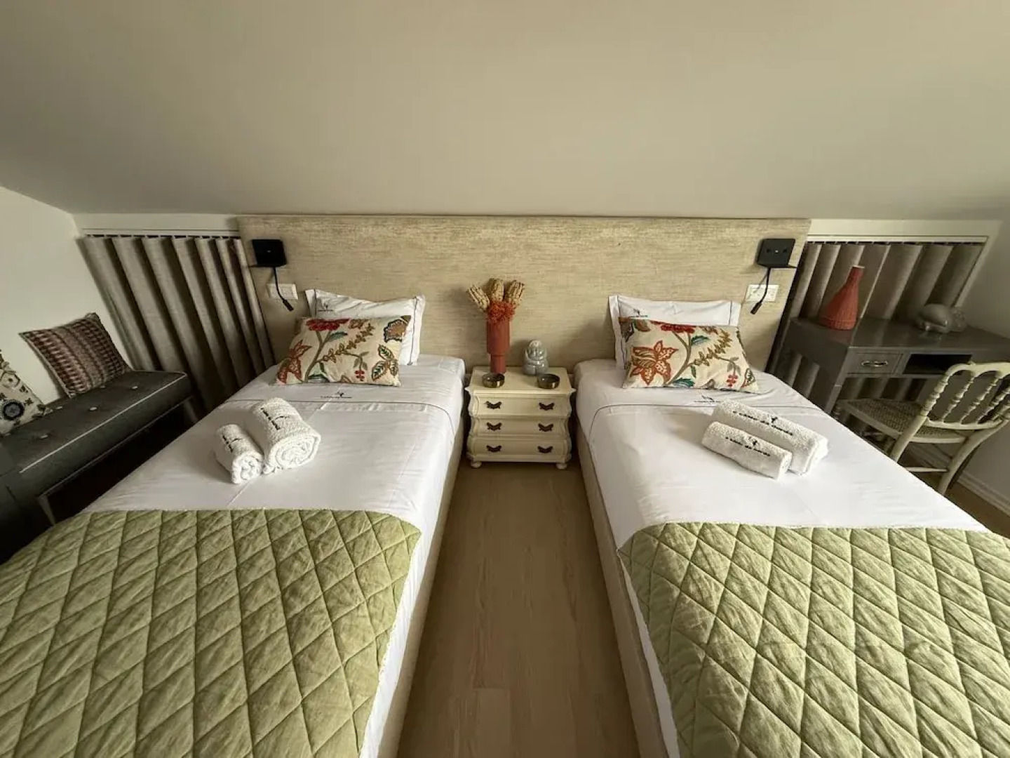 Our Douro Vintage Design Jacuzzi Pool Flat