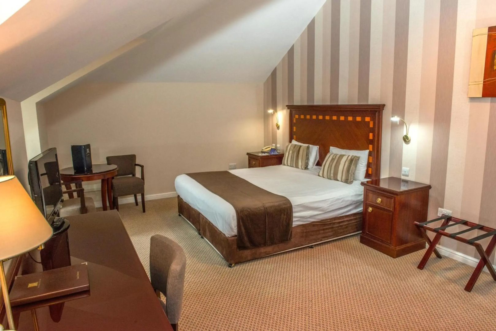 Manor of Groves Hotel, Golf & Health Club