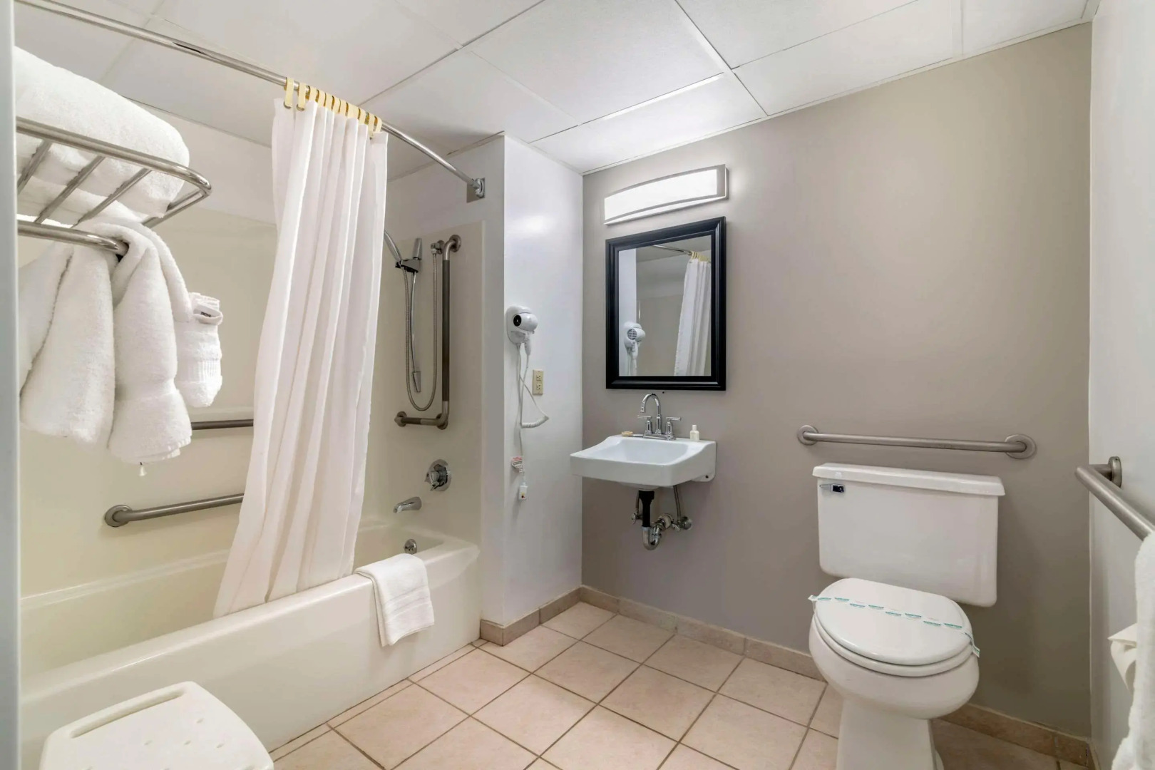 Black Bear Inn, an Ascend Collection Hotel