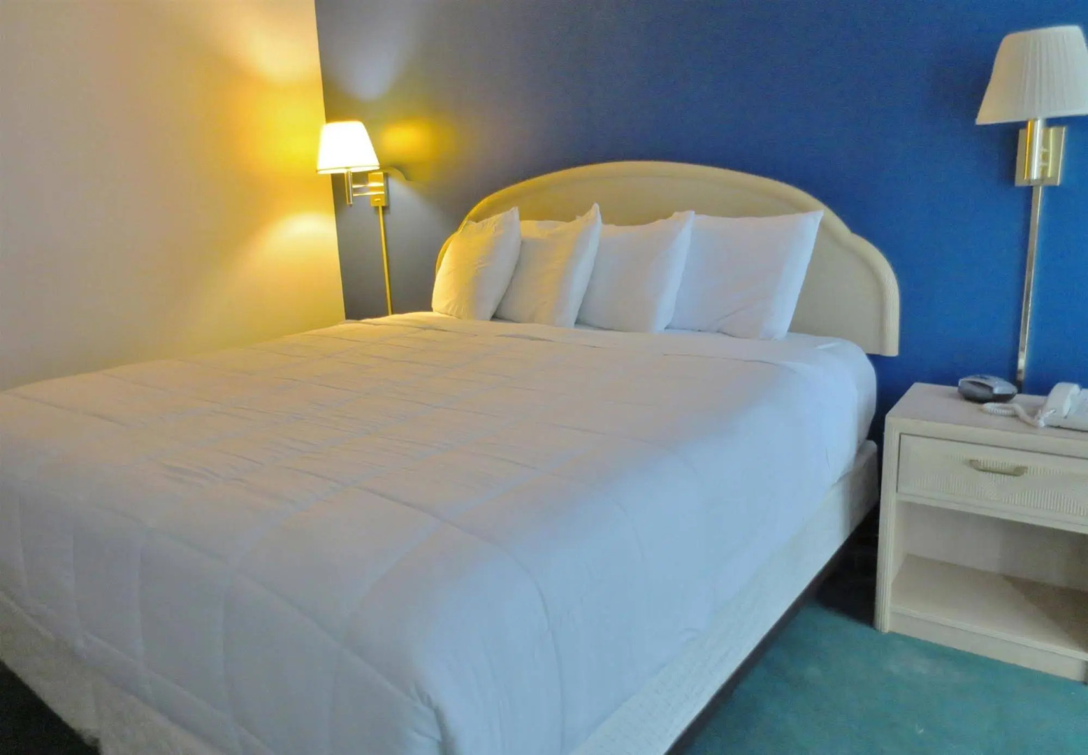 Americas Best Value Inn & Suites