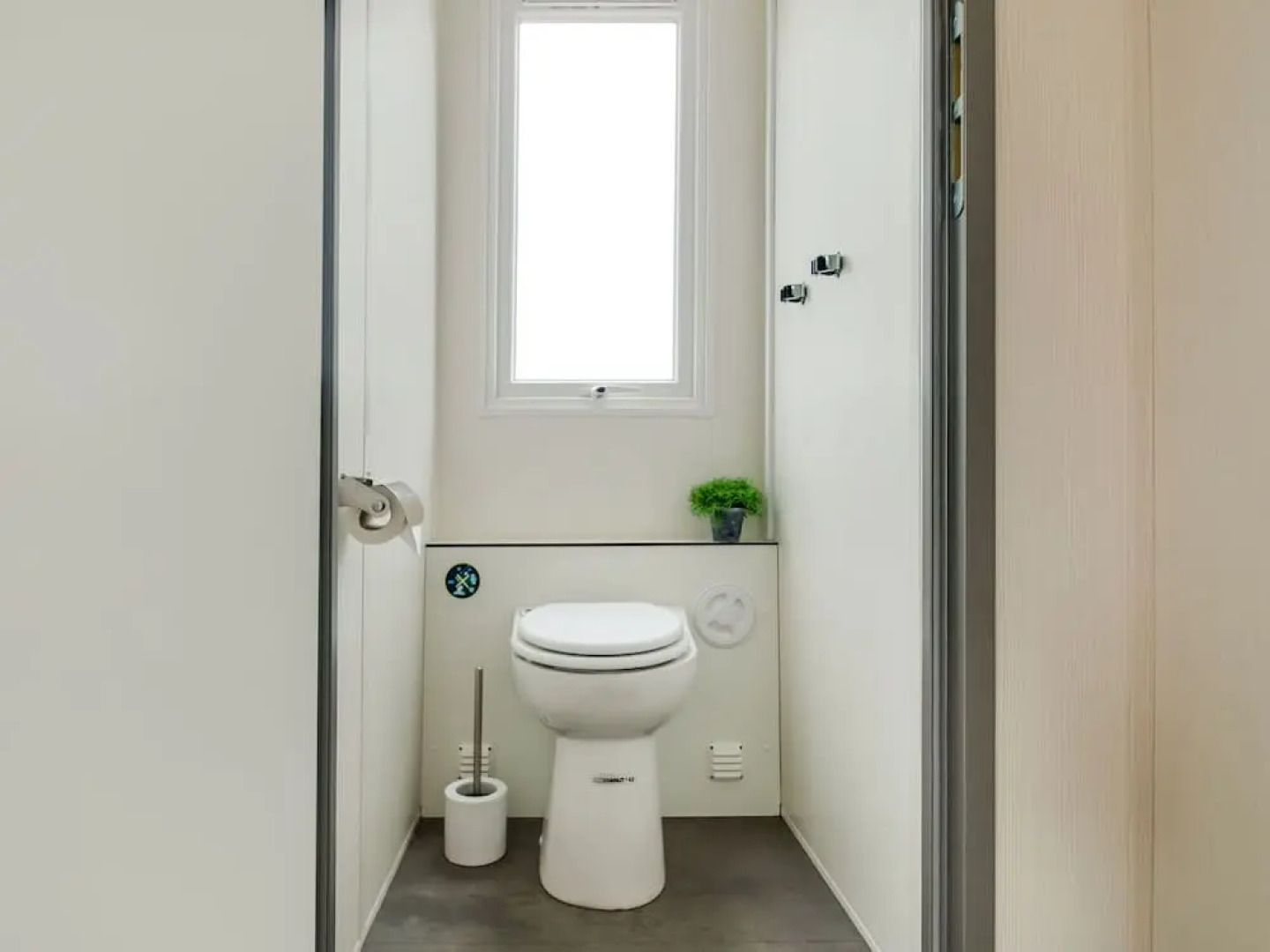 Werkendam House Boat near National Park