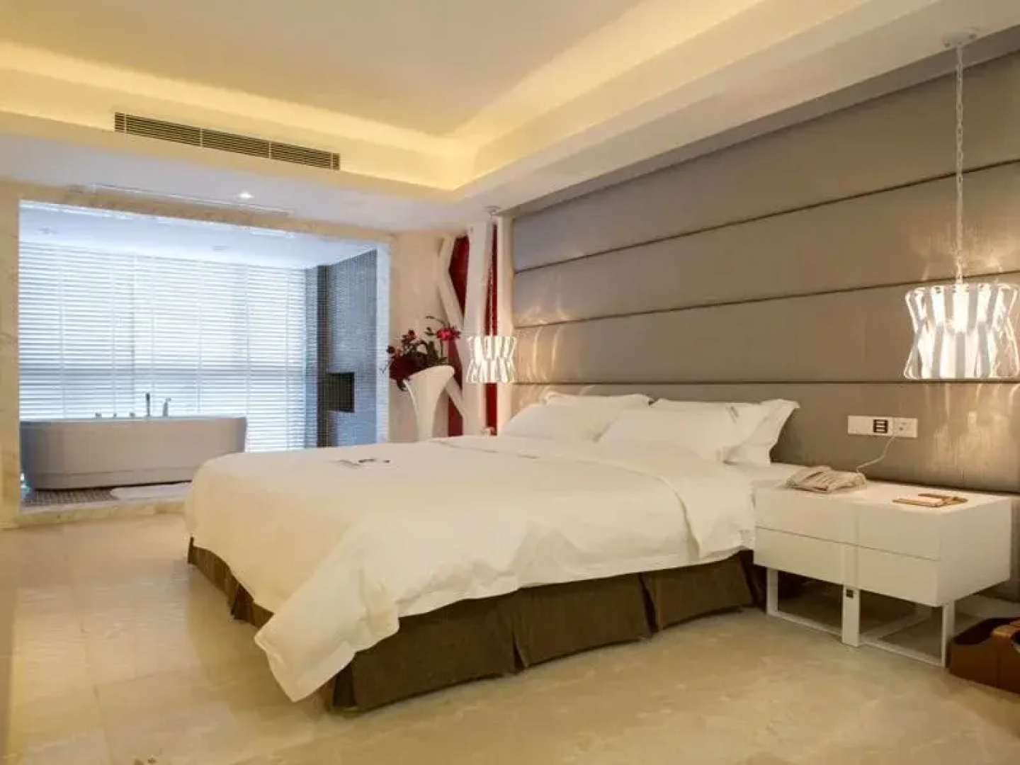 Zhuhai Yinzuo Jingpin Hotel