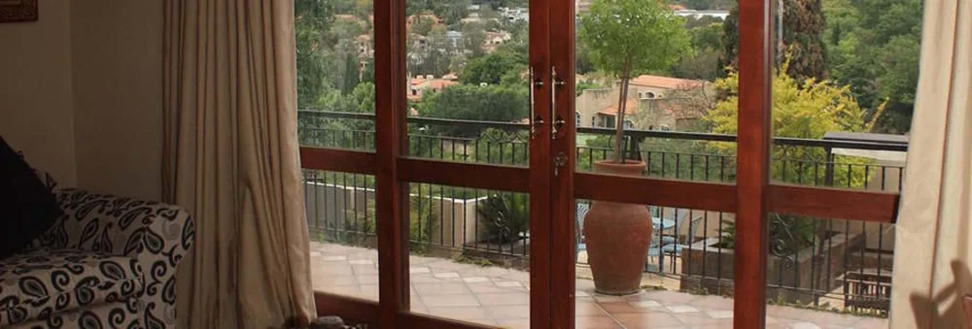 Ambonnay Terrace Guest House