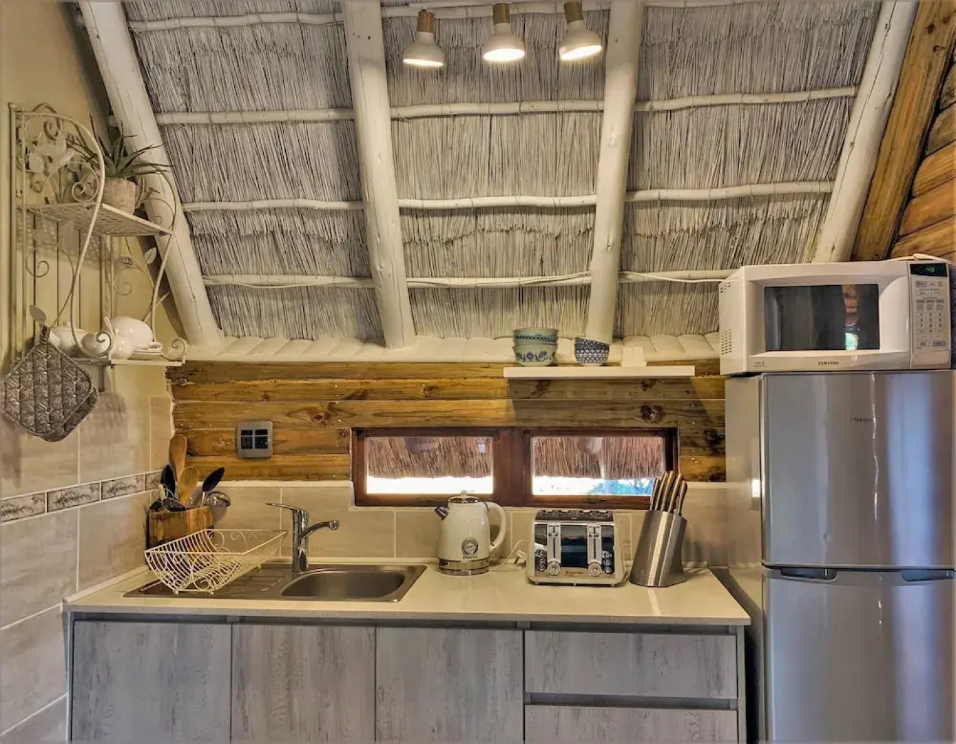 iKhaya LamaDube Game Lodge