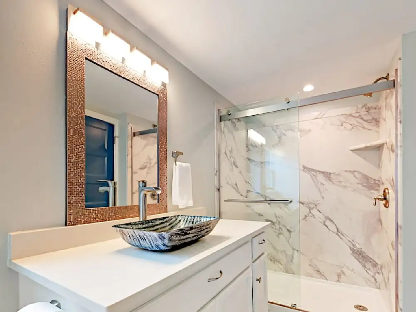 Los Escondidos - 2 Br Home