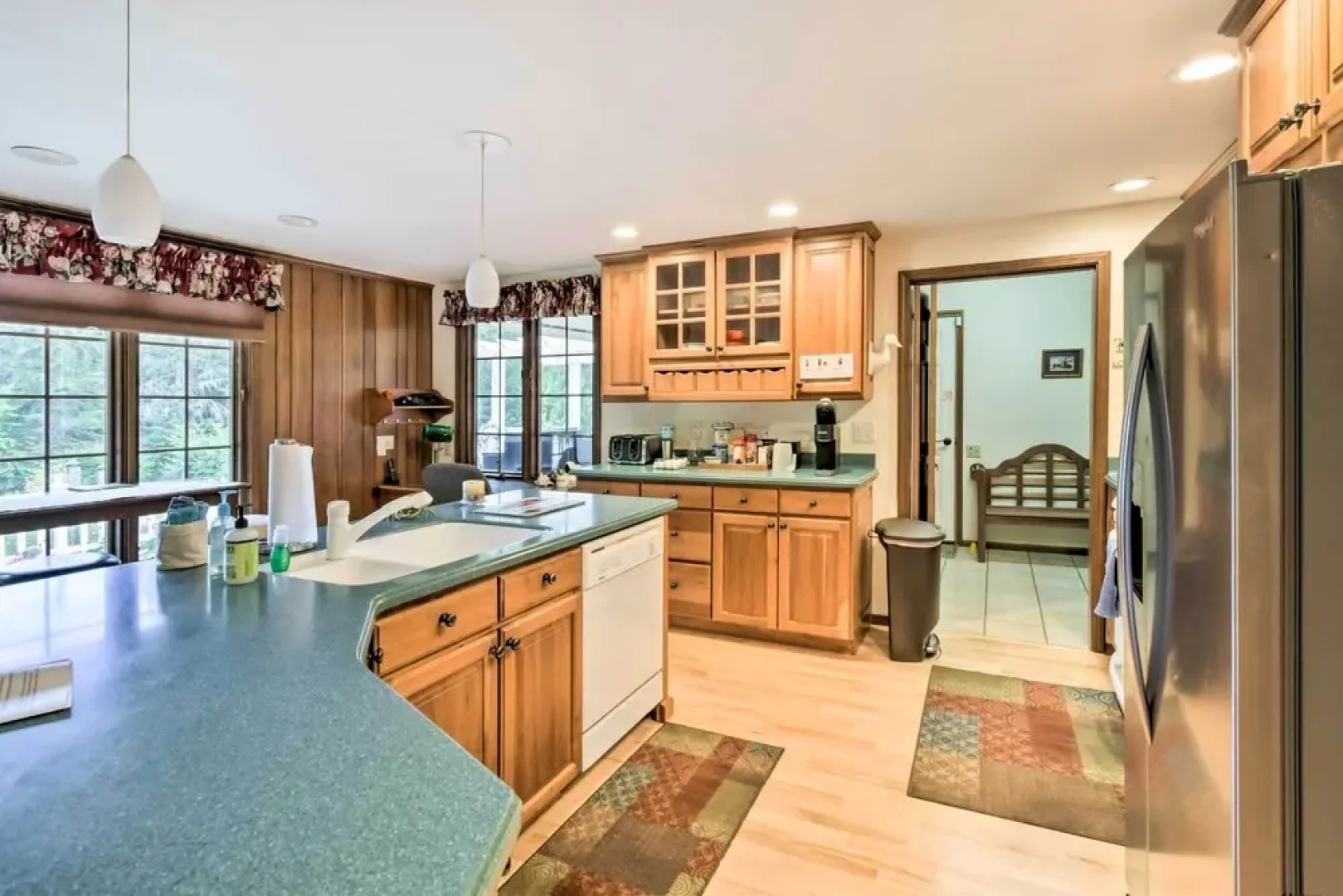 Hoodsport Home on 7 Wooded Acres w/ Hot Tub!