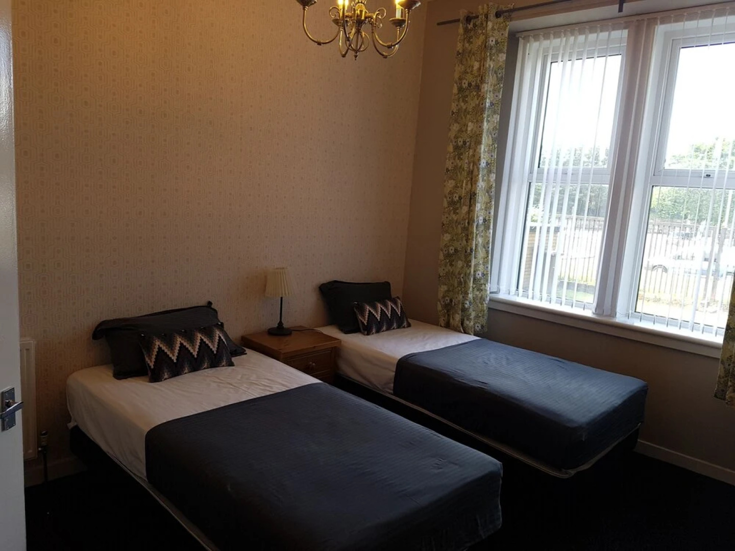 Dragon - Whitecrook Apartment 2 Bedroom Home