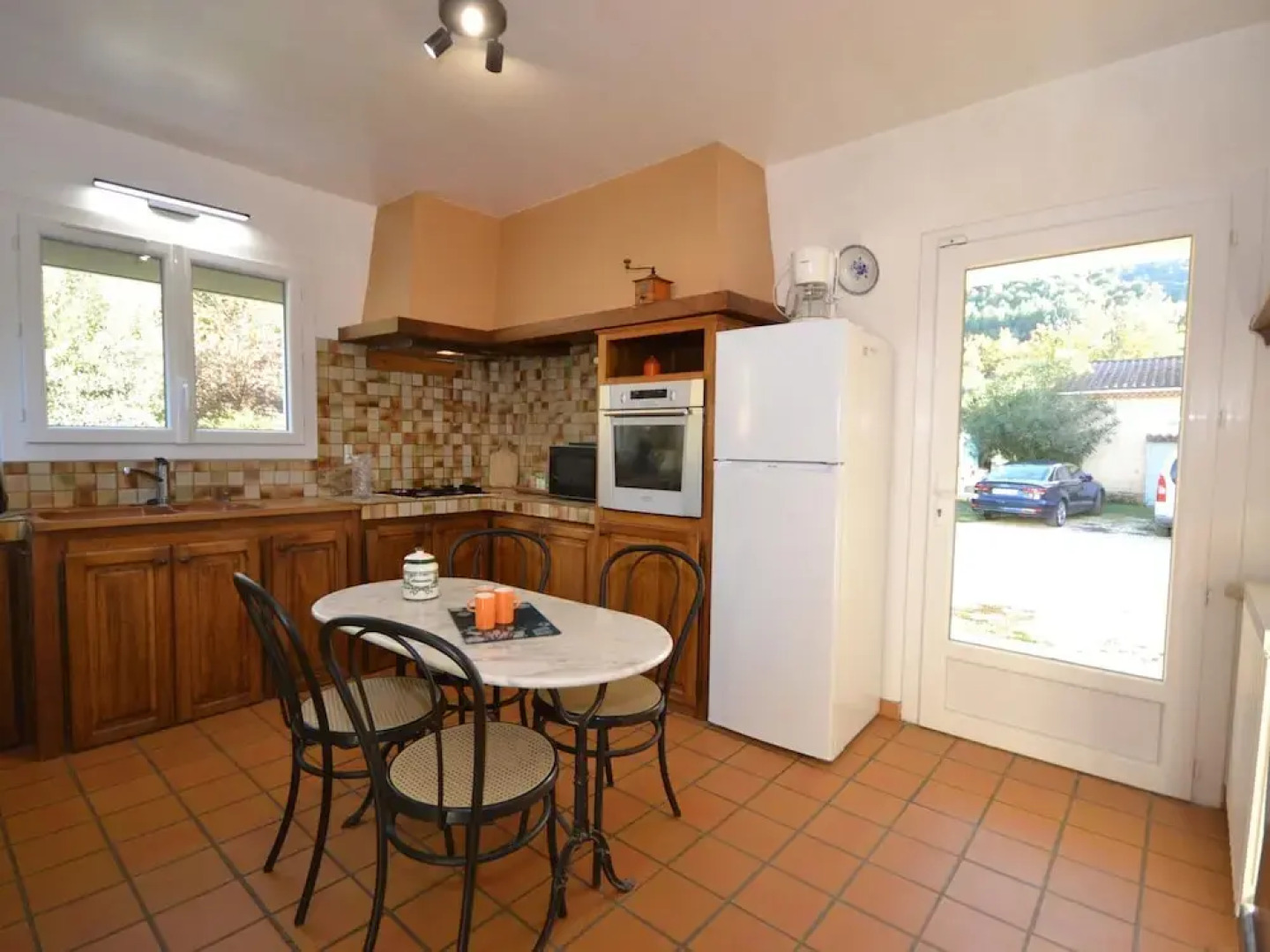 Villa With Swimming Pool Within the Luberon