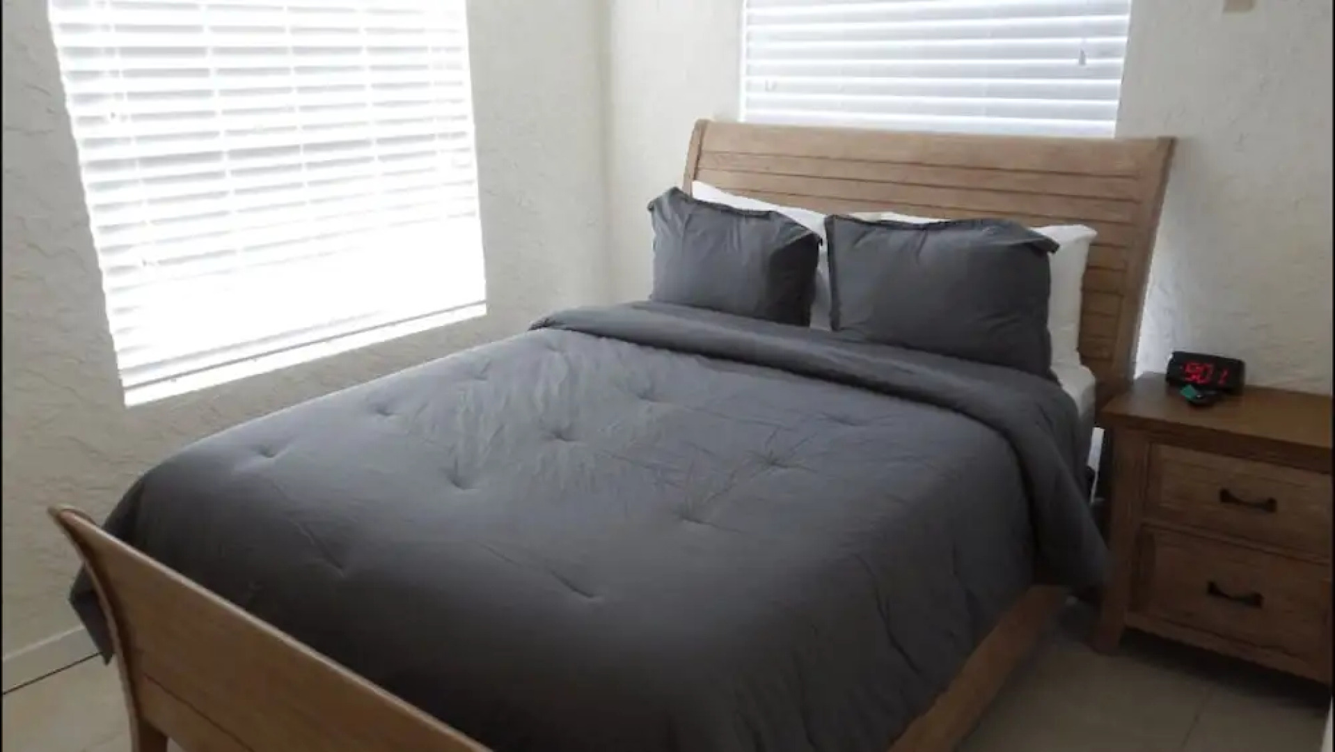 BIMINI LOFTS Across from Big Game Club - 2 of 2 furnished apts