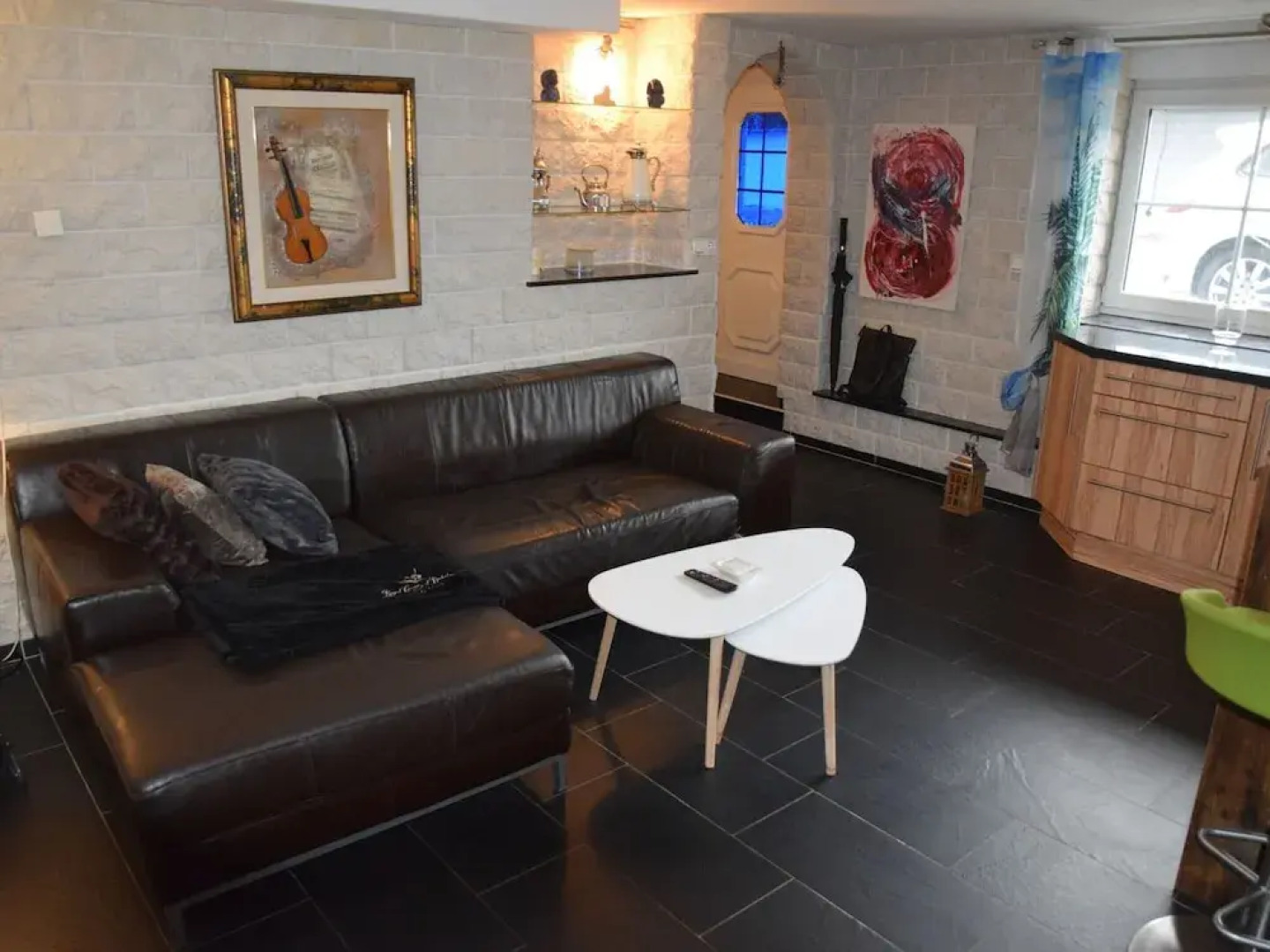 Bewitching Apartment With Garden and Terrace