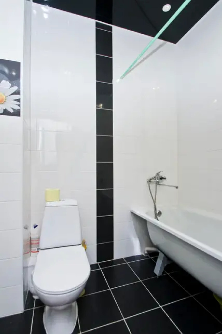 Сургутские квартиры на улице Александра Усольцева 26