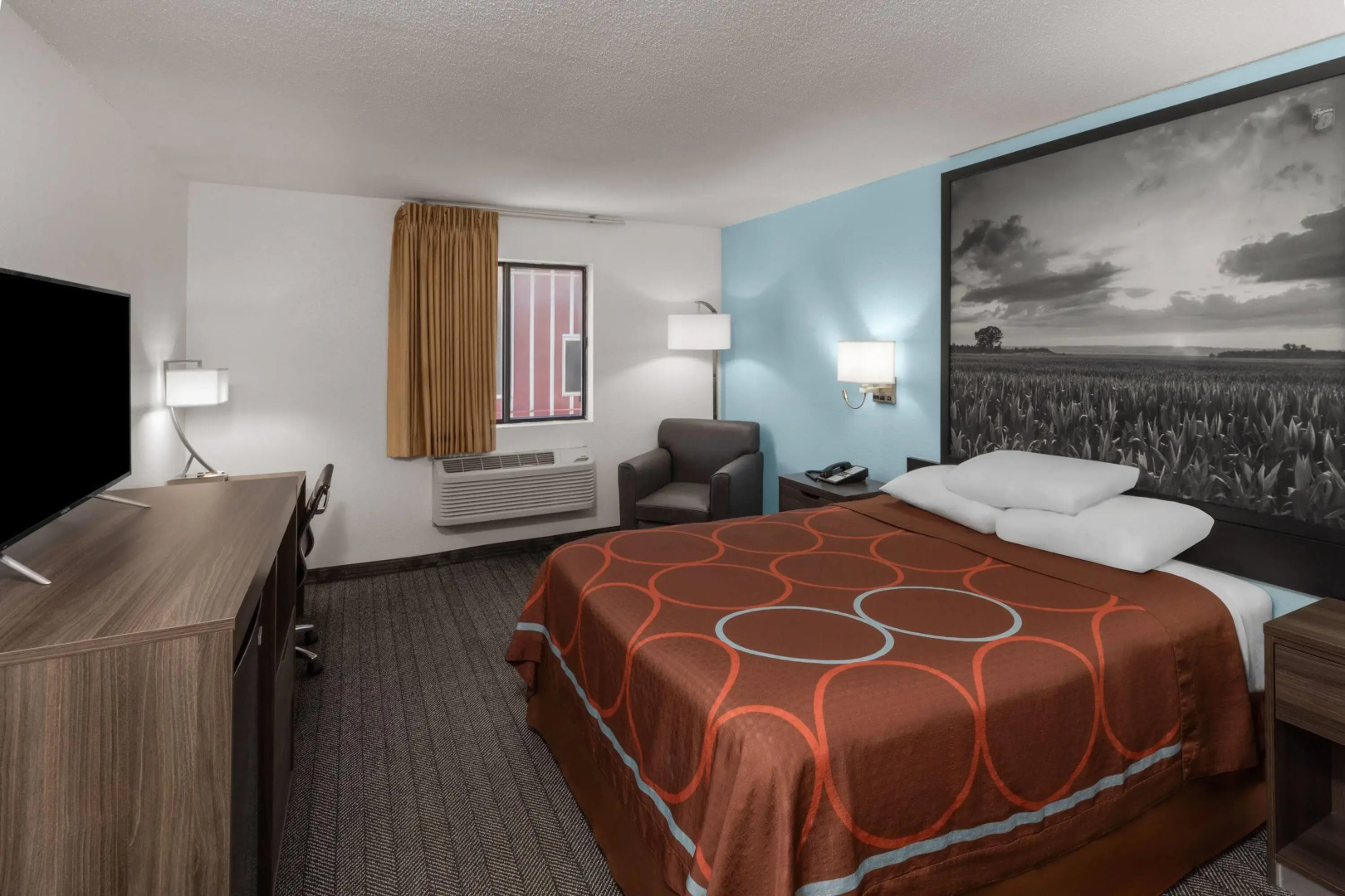 Super 8 by Wyndham Rock Port MO