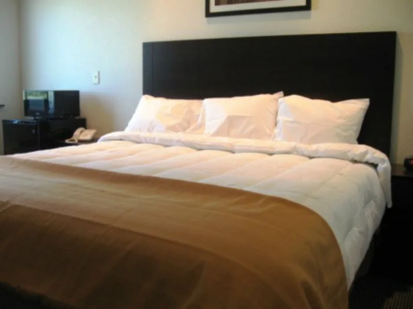 Settle Inn and Suites Seneca