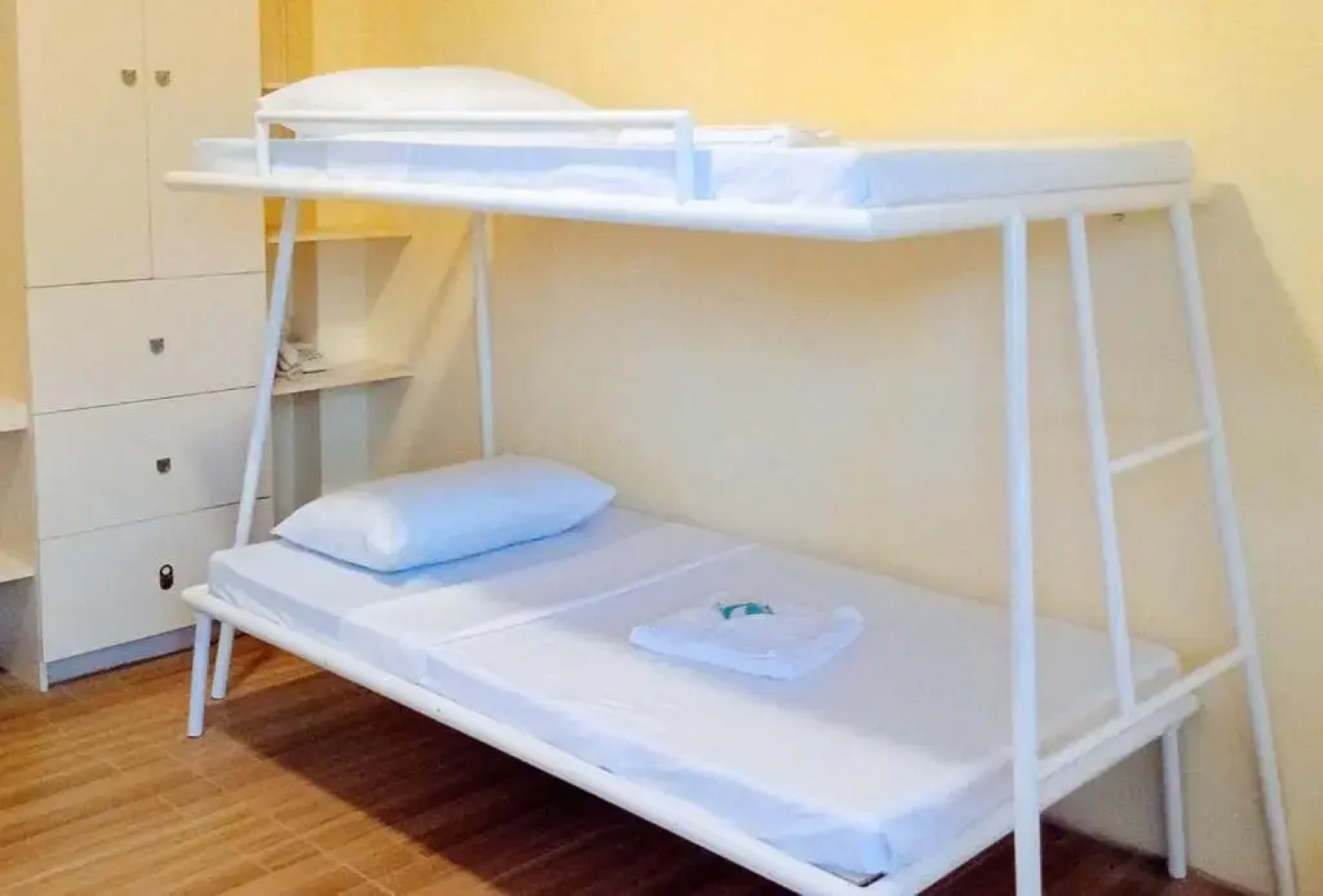 RedDoorz @ Southern Suites Guimaras