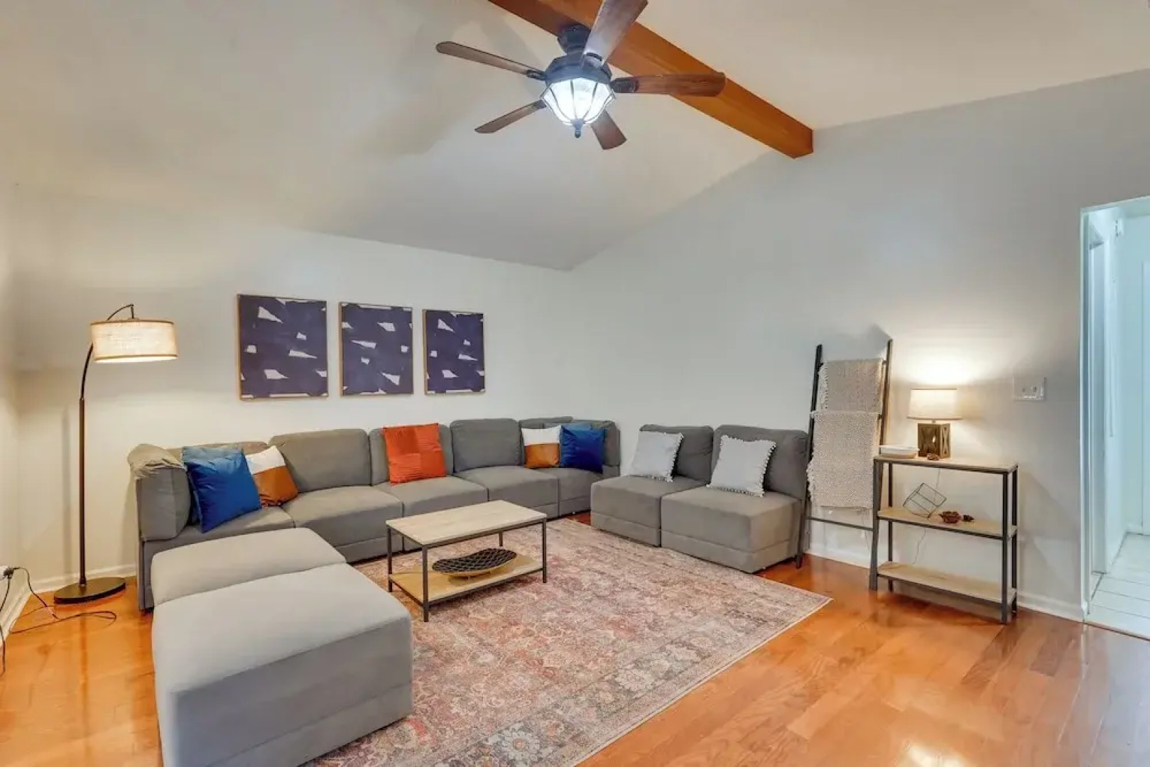 Relaxing Lynn Haven Escape w/ Screened Porch!