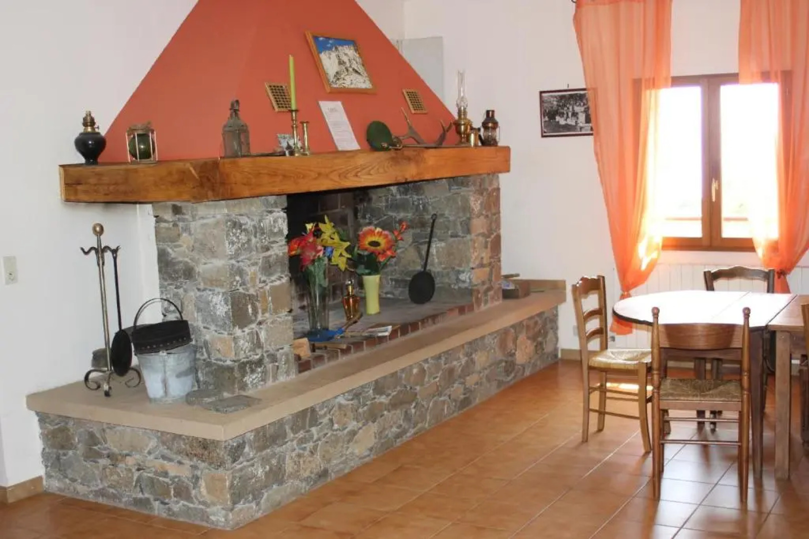 CHAMBRE DHÔTE "Chez Antoinette et Charles"