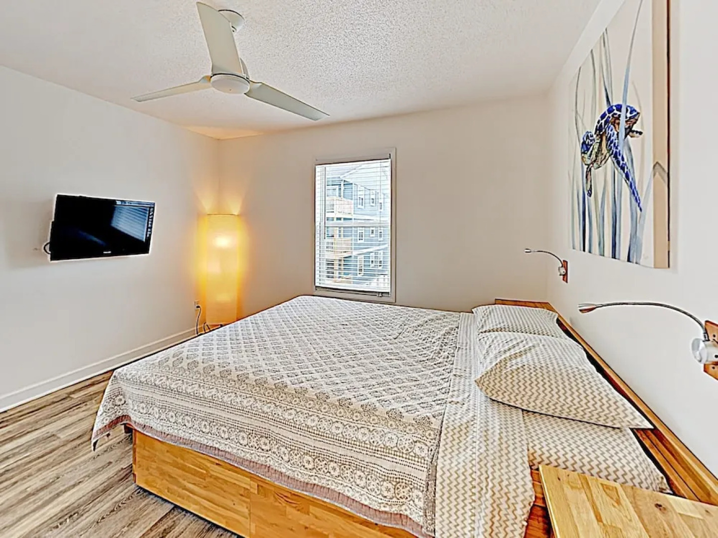 Oceanfront W/ Pool - Steps To Beach! 2 Bedroom Condo