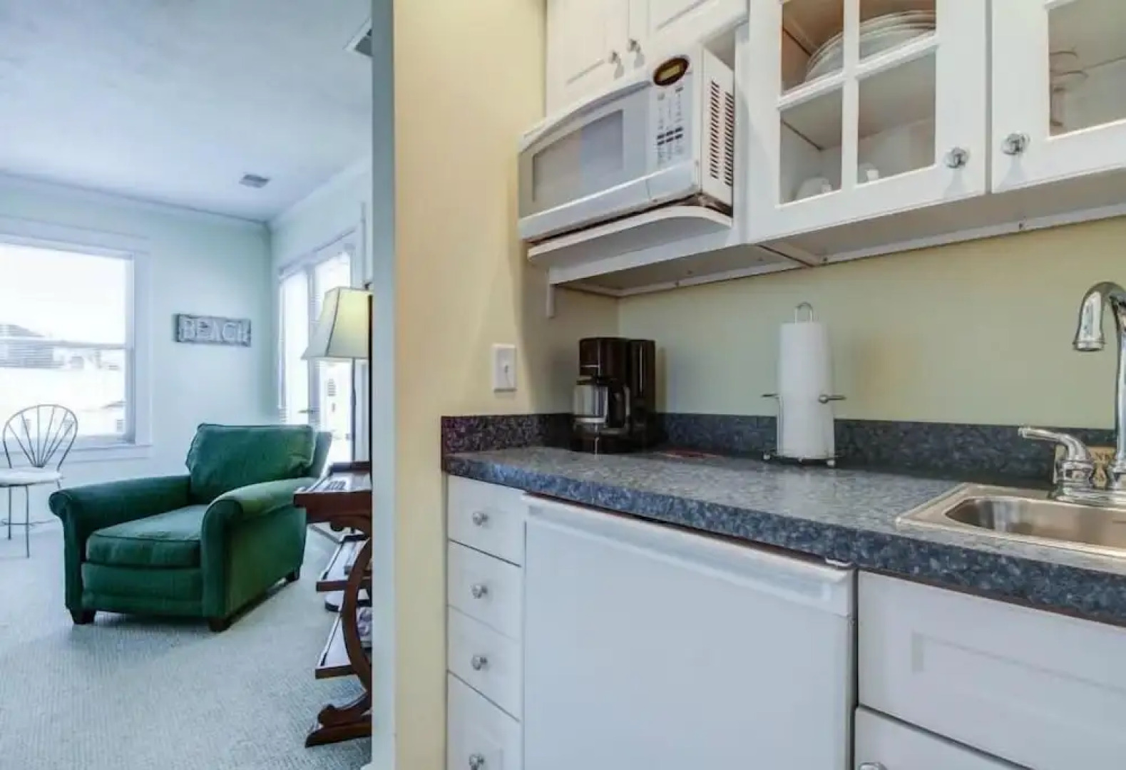 Captain's Cottage Suites