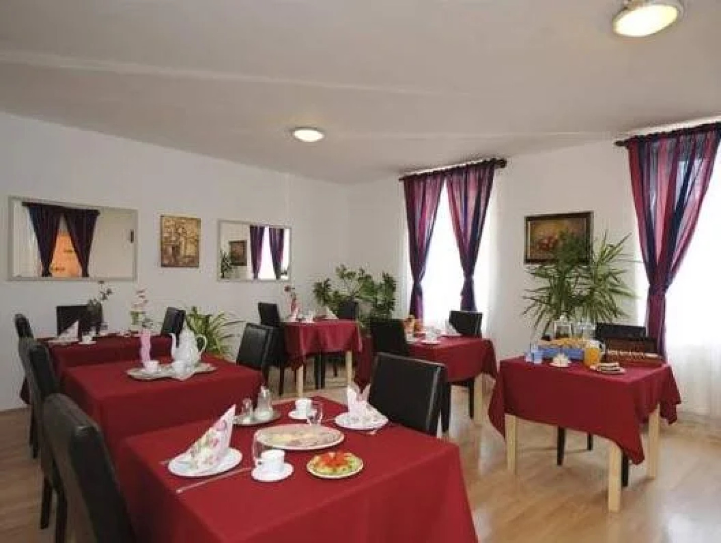 Bartók Tér Panzió