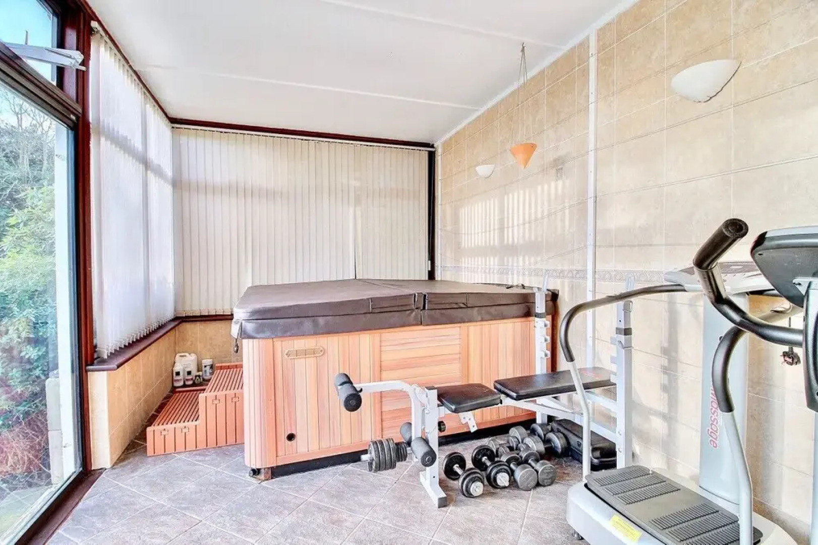 Duneira in Rhu With 7 Bedrooms and 4 Bathrooms