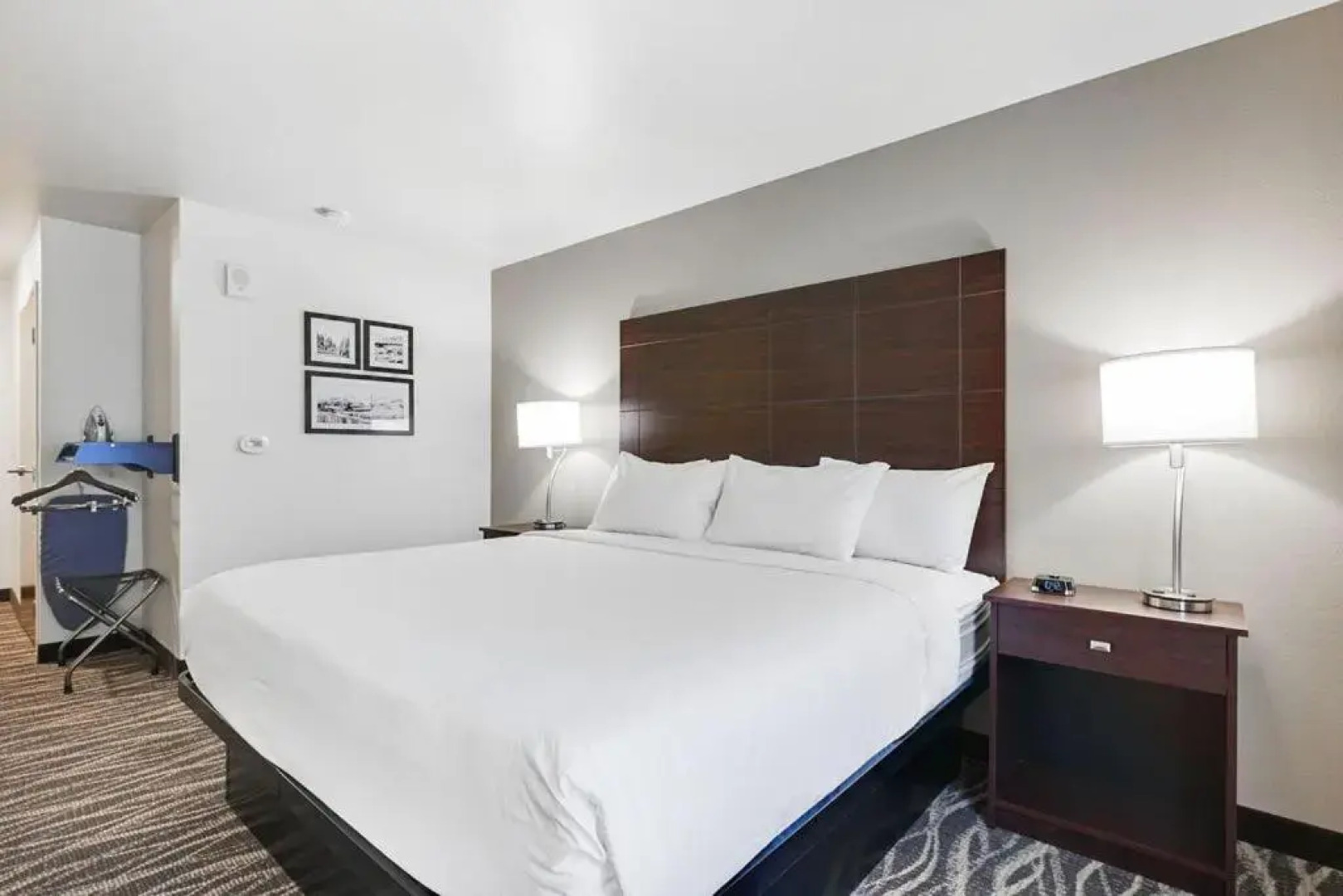 Cobblestone Hotel & Suites - Mosinee