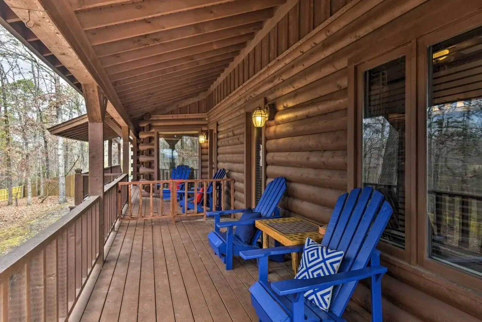Hot Tub, Grill: Hilltop Log Cabin in Hot Springs!
