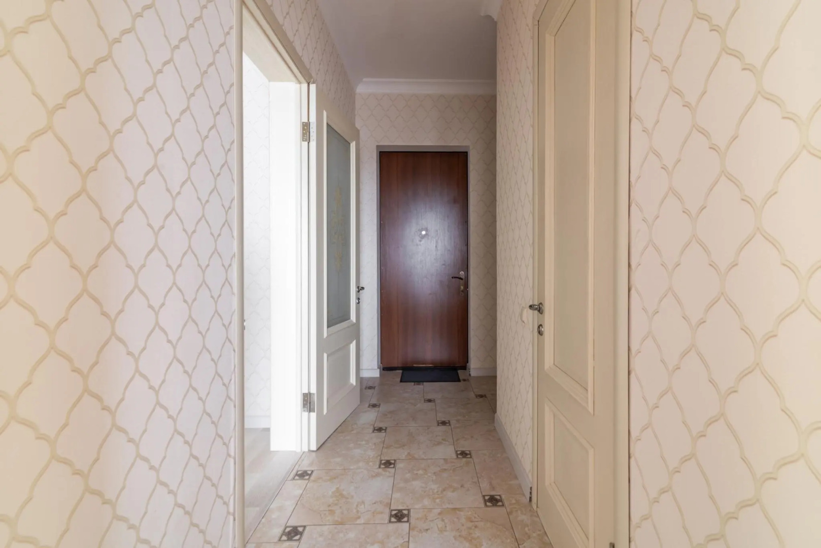 Bon voyage на улице Юсупова