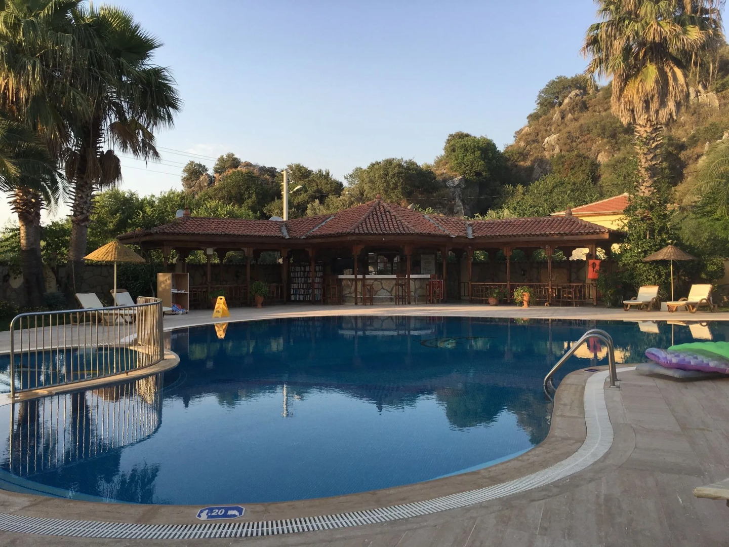 Asur Hotel & Aparts & Villas