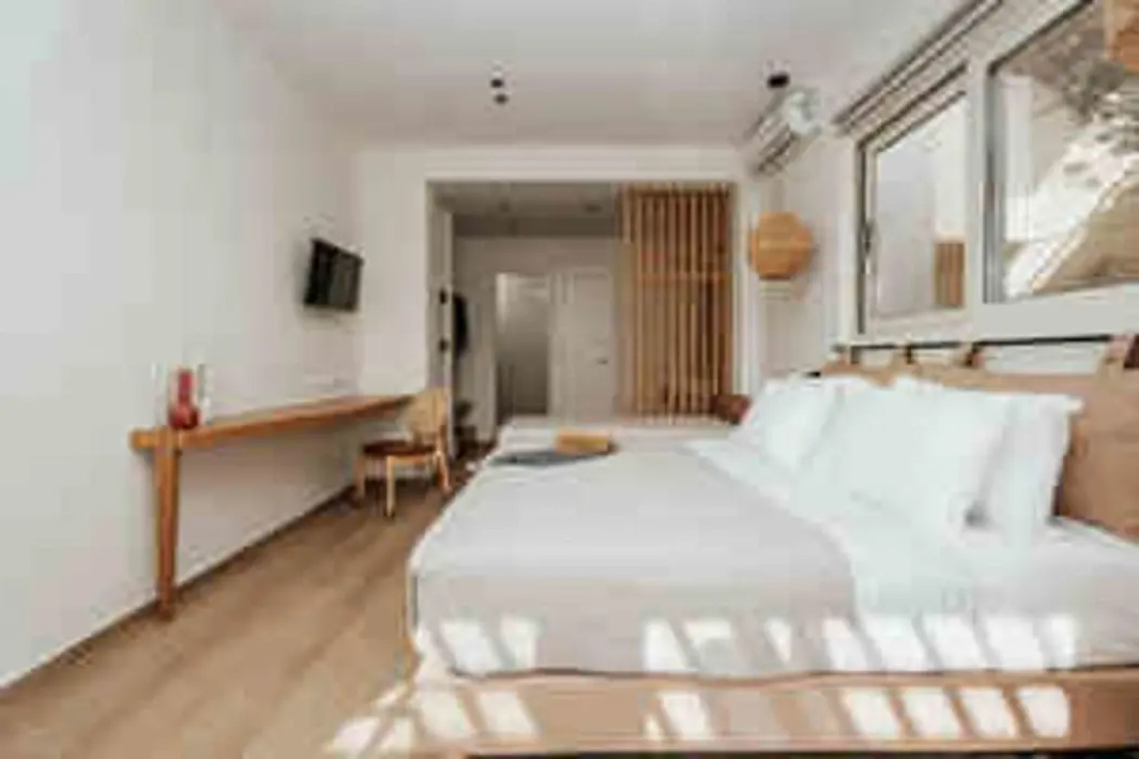 Paralos The Maxine - Adults Only