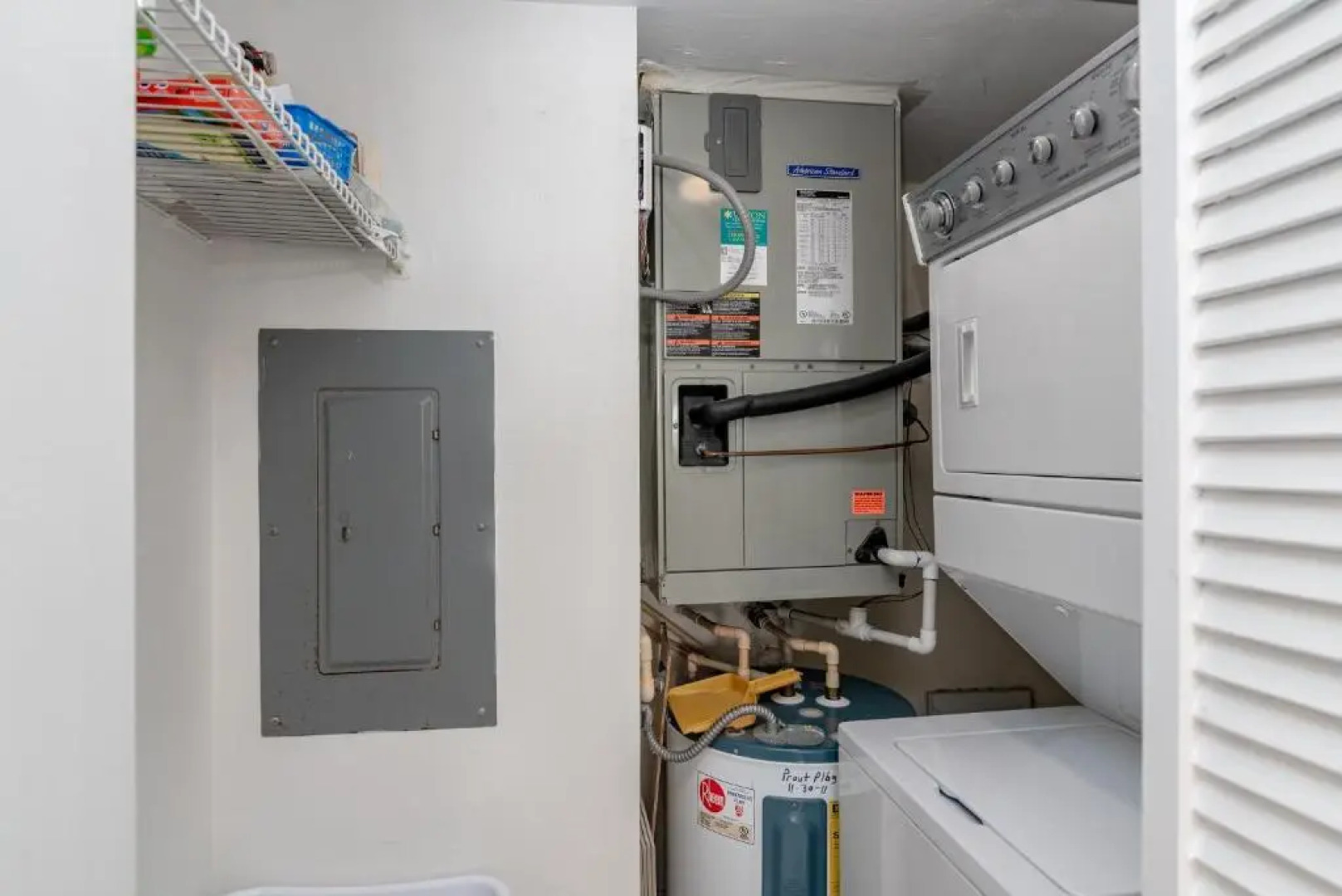 The "Sea-Winds" Condo I Renovated Beachfront 2 Bed 2 Bath Condo