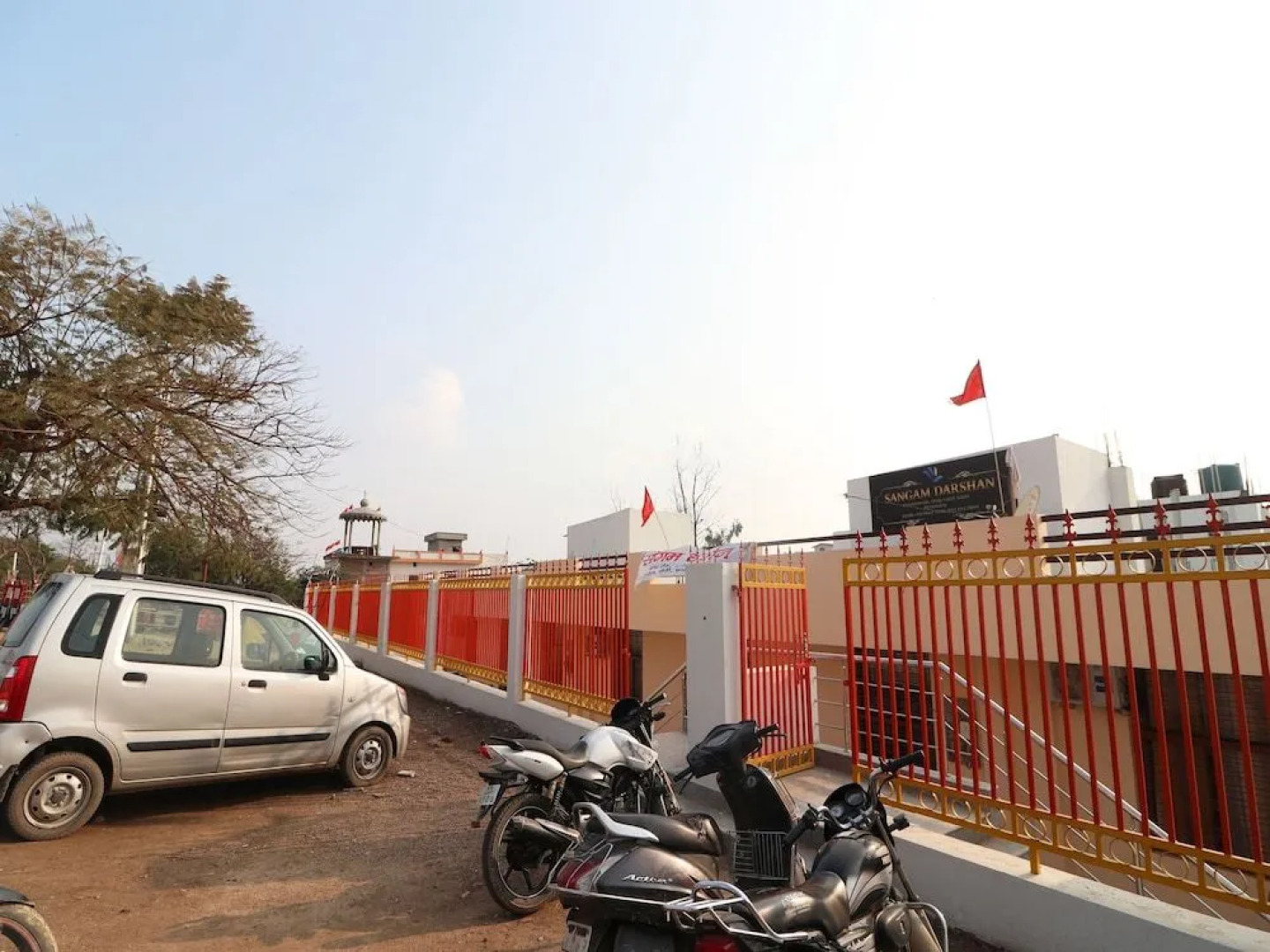 OYO 27941 Sangam Darshan