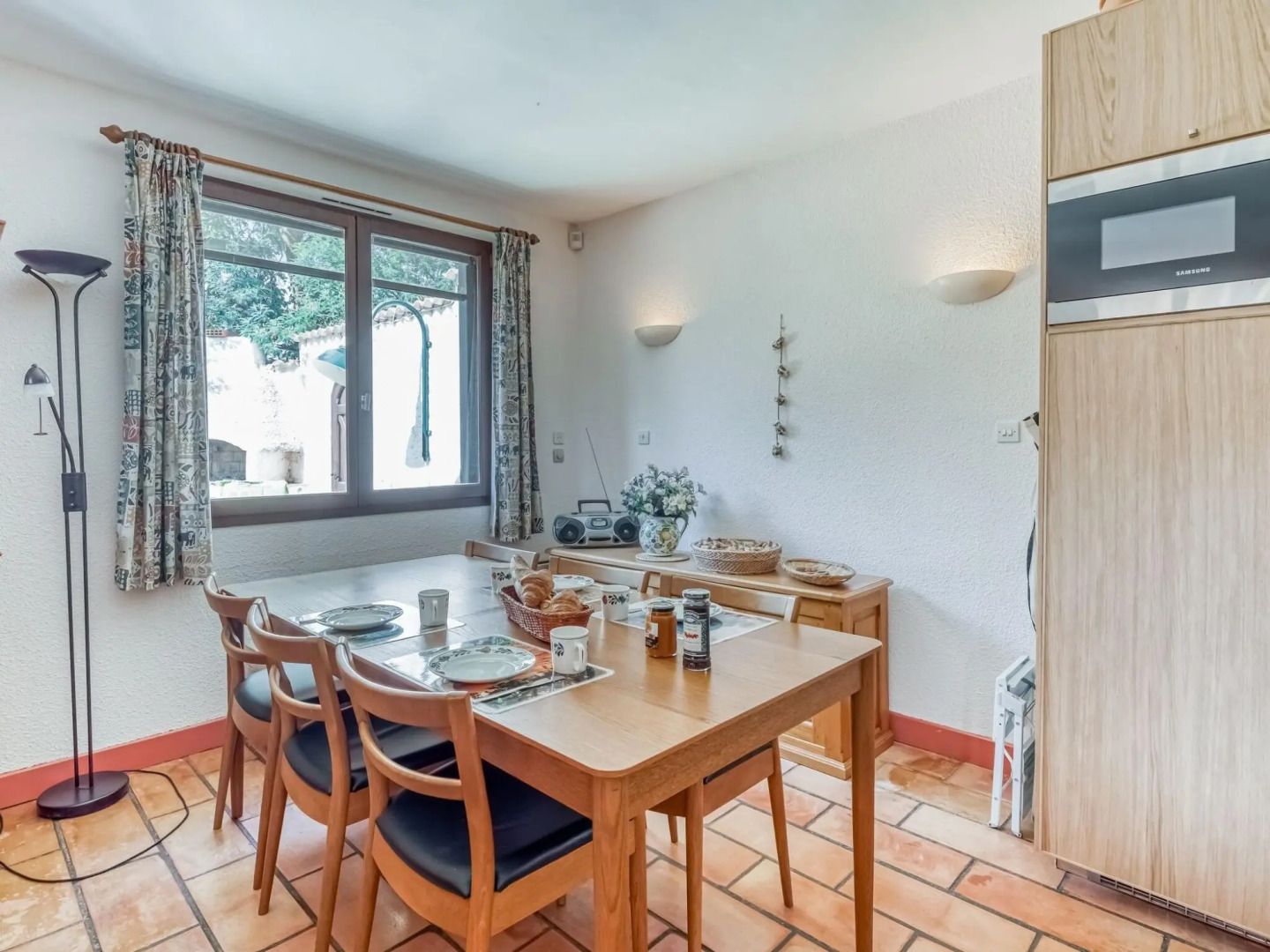 Delightful villa in Prades-sur-Vernazobre with Private Pool