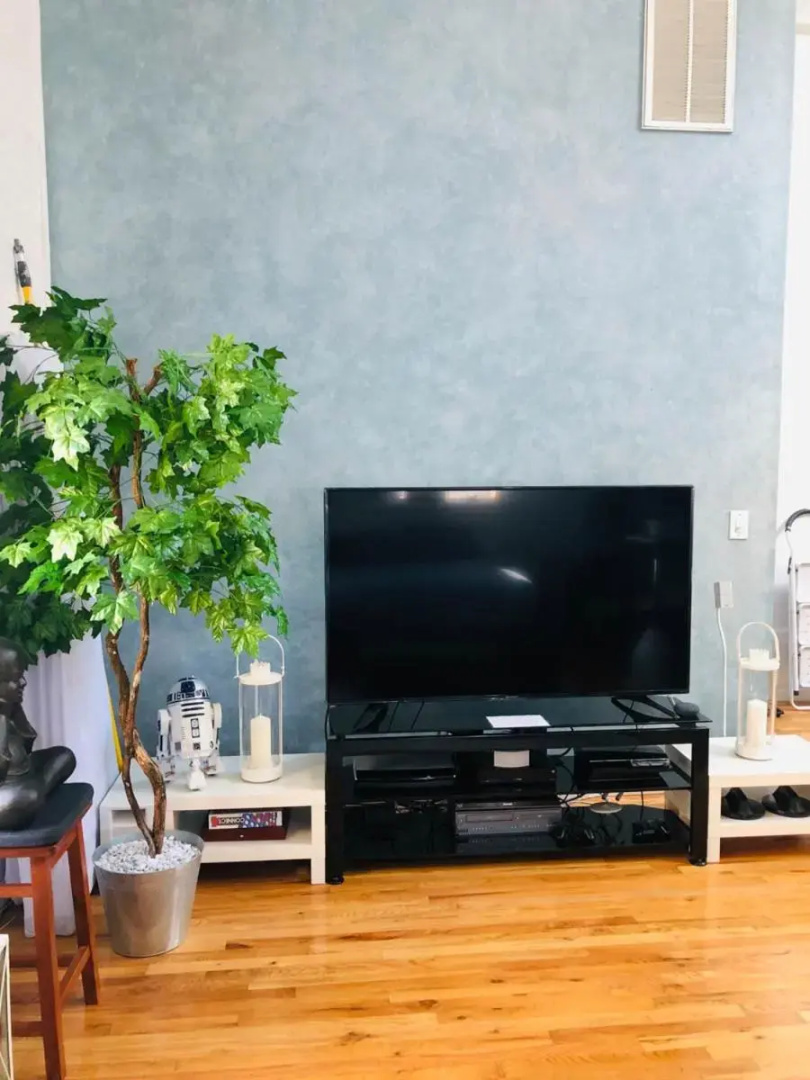 UPDATED Amazing Bi -Level Condo minutes from water views of New York City