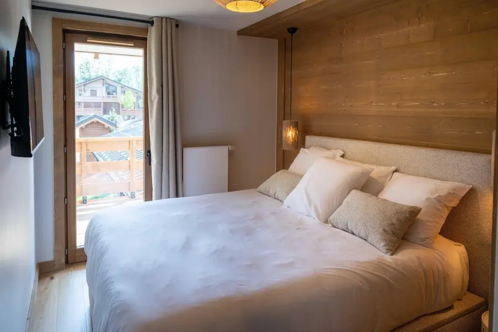 Charming Apt With View 2bd/6p -residence in Mega\"ve