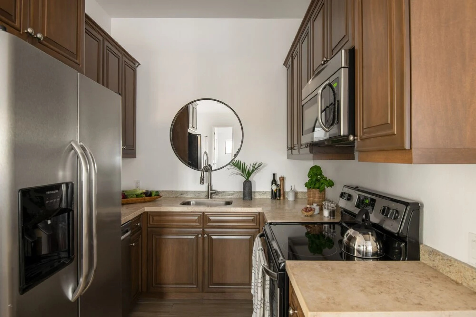 Buena Vista by Avantstay Massive Outdoor Oasis w Pool Spa Firepit