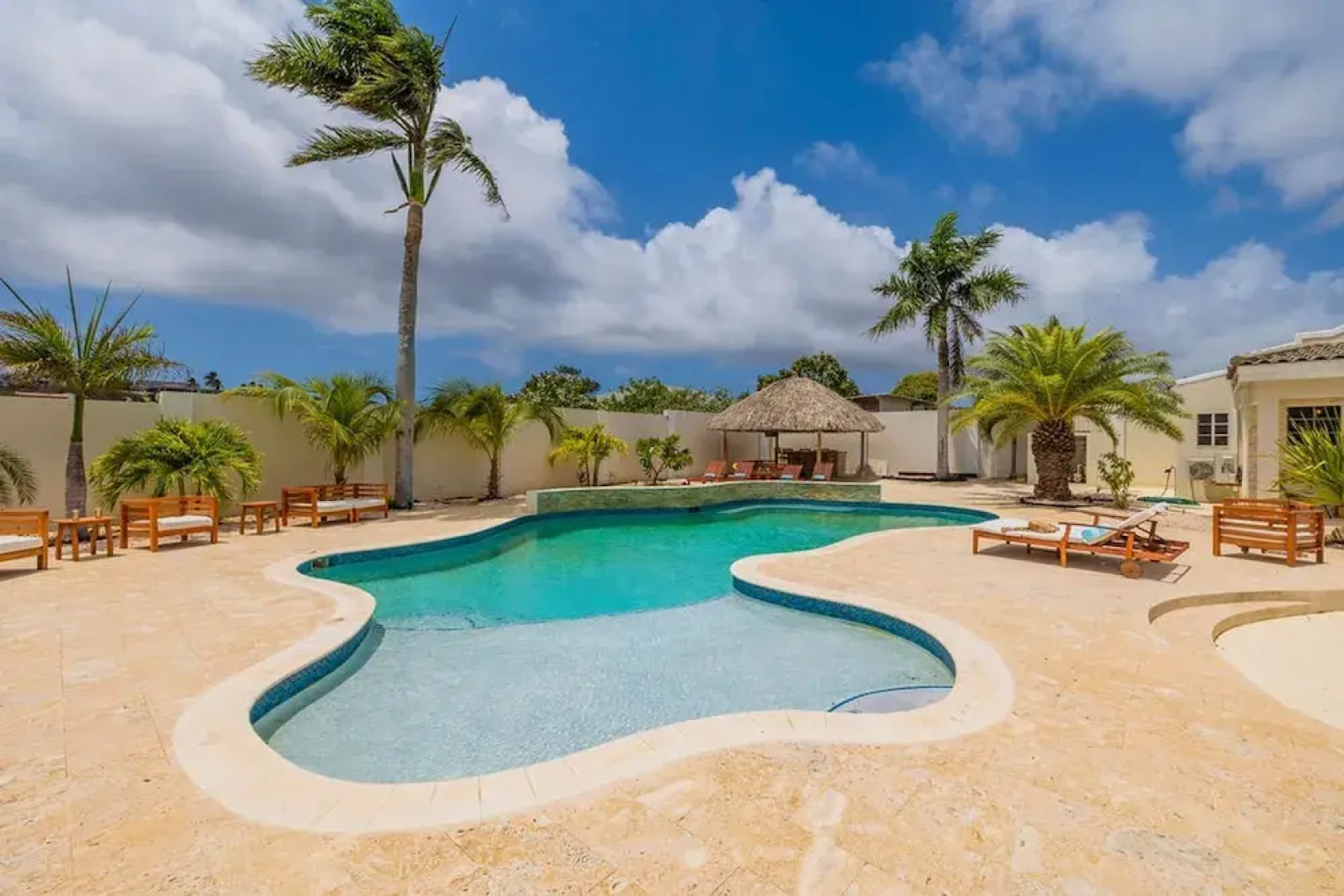 Charming Cunucu Home Pvt Pool Outdoor Kitchen