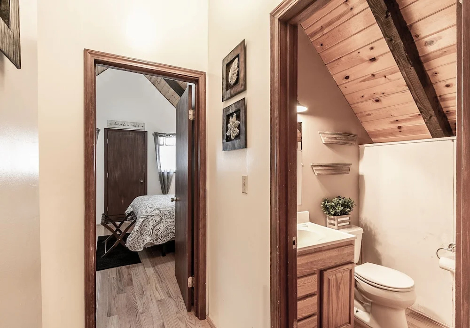 Otter Chalet on Fish Lake Cabin Rental