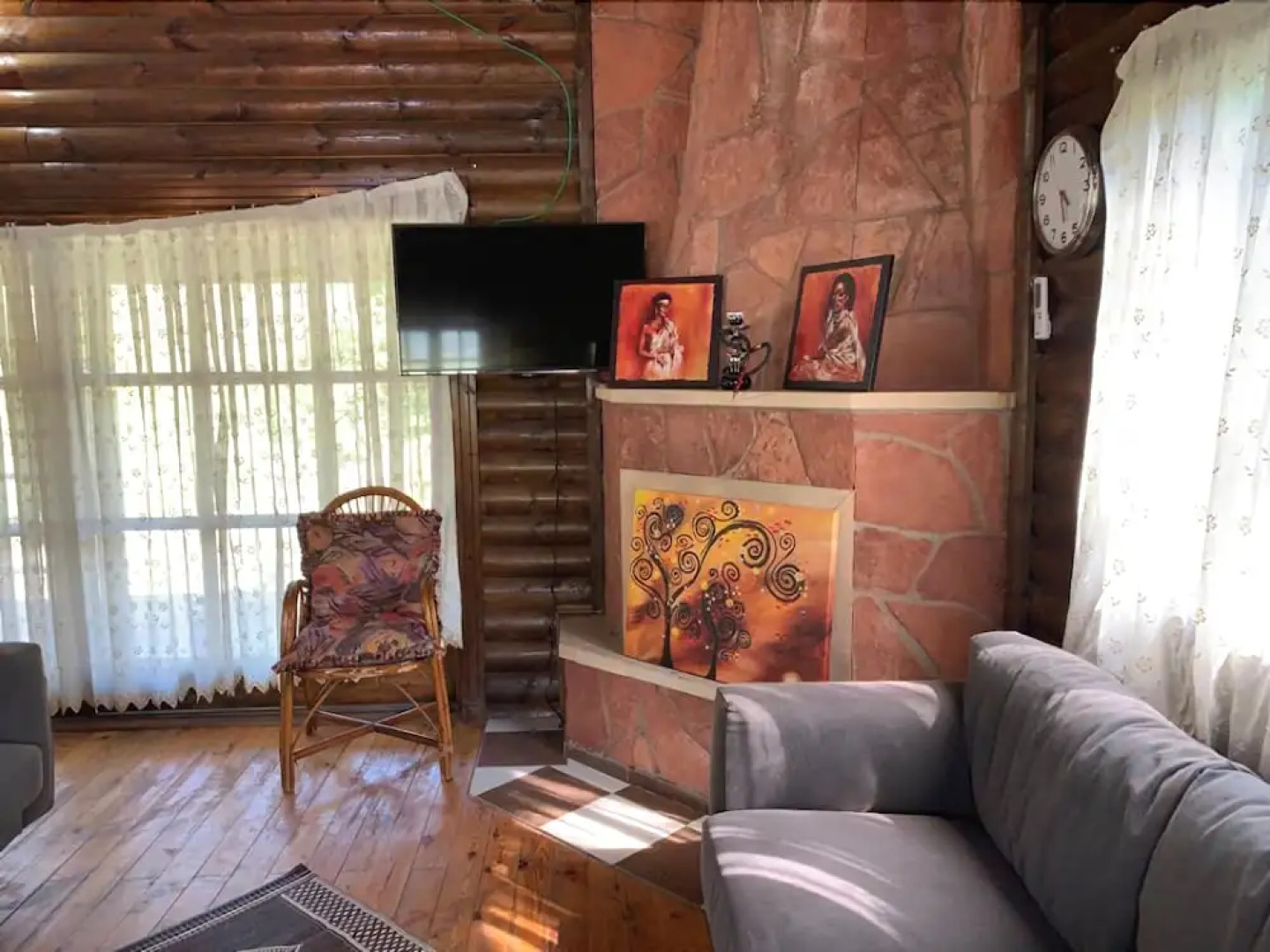 Sakli Cennet Esadiye