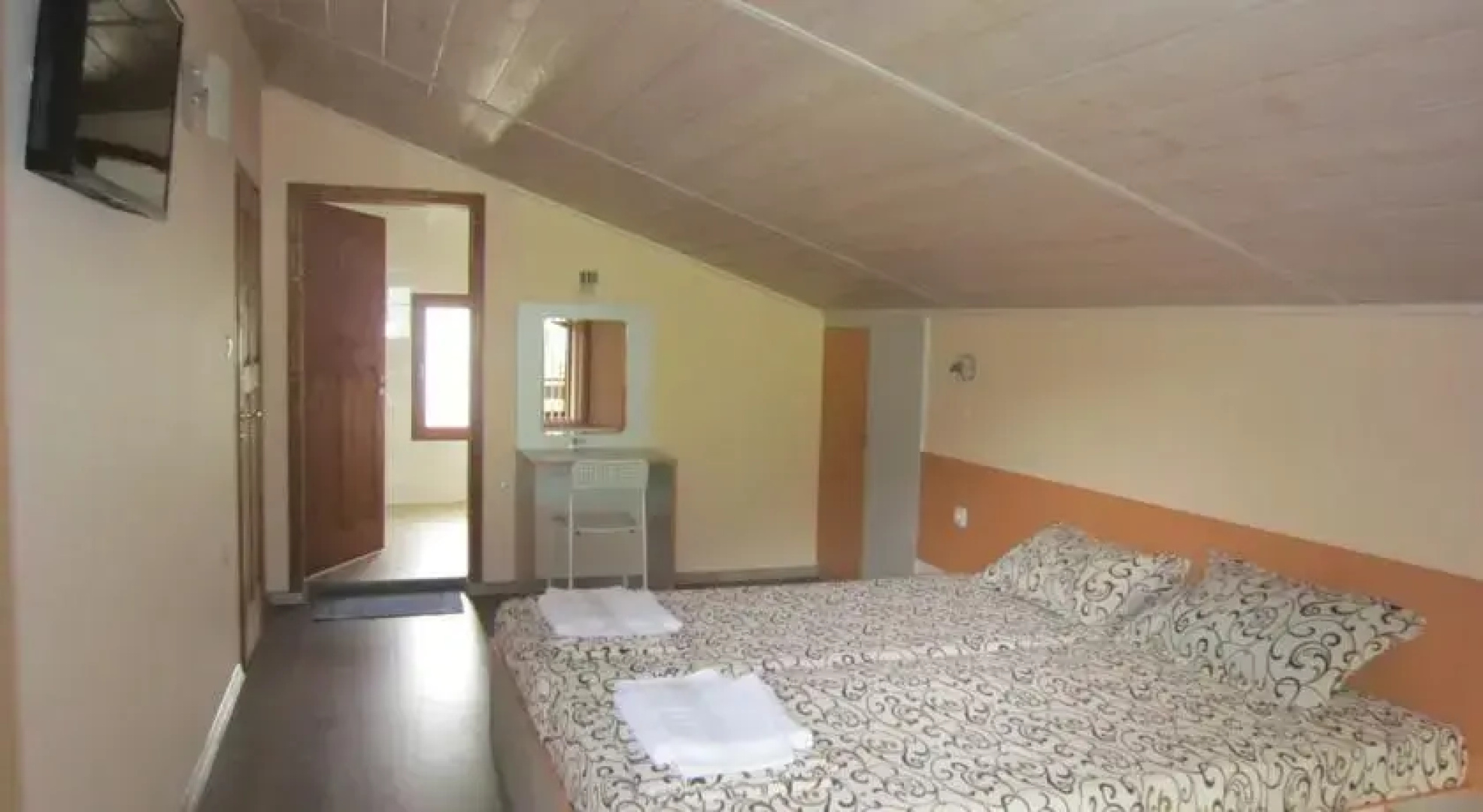Slavina Guest House