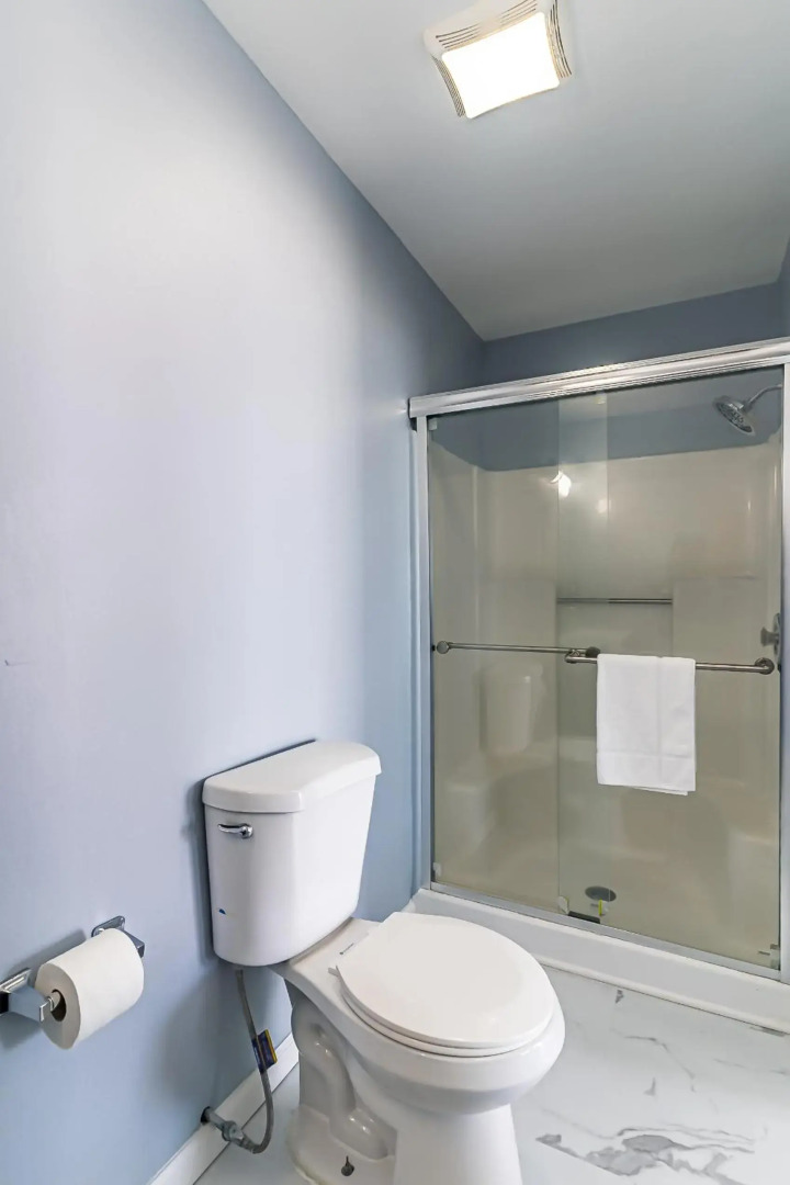 Boardwalk Hotel Charlee & Beach House Rentals