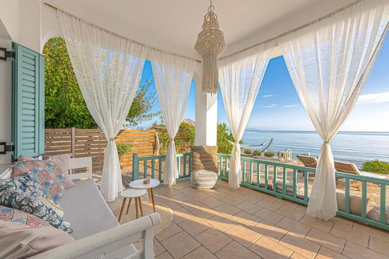 Anemos Beach House